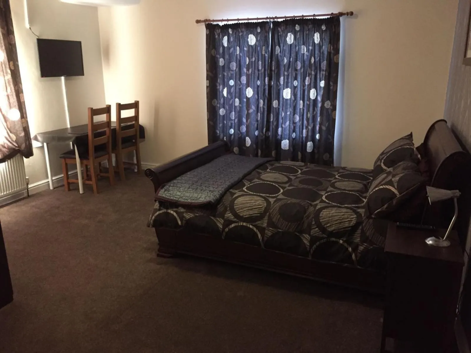 Bed in Brookfield Hotel
