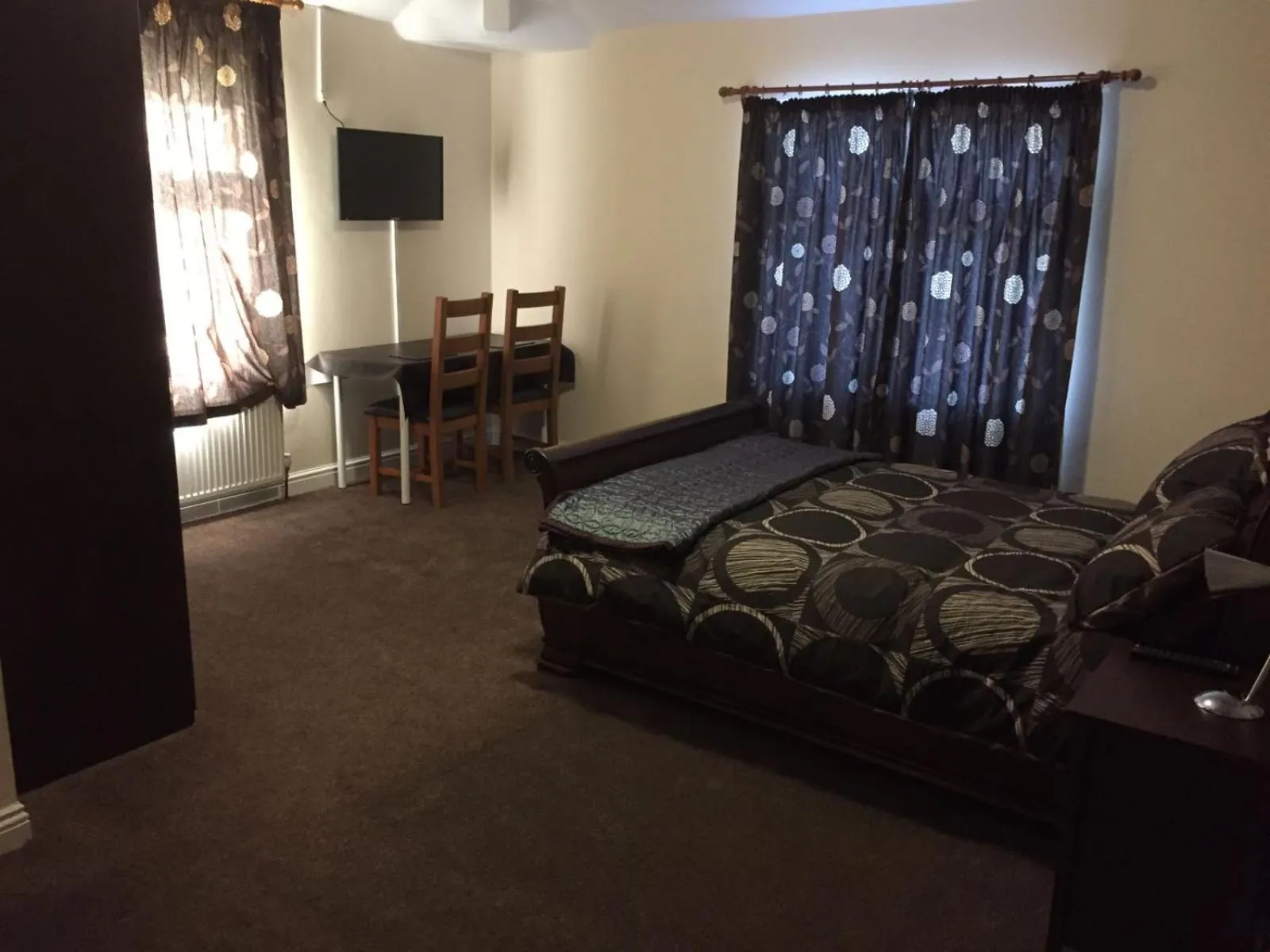 Bed in Brookfield Hotel