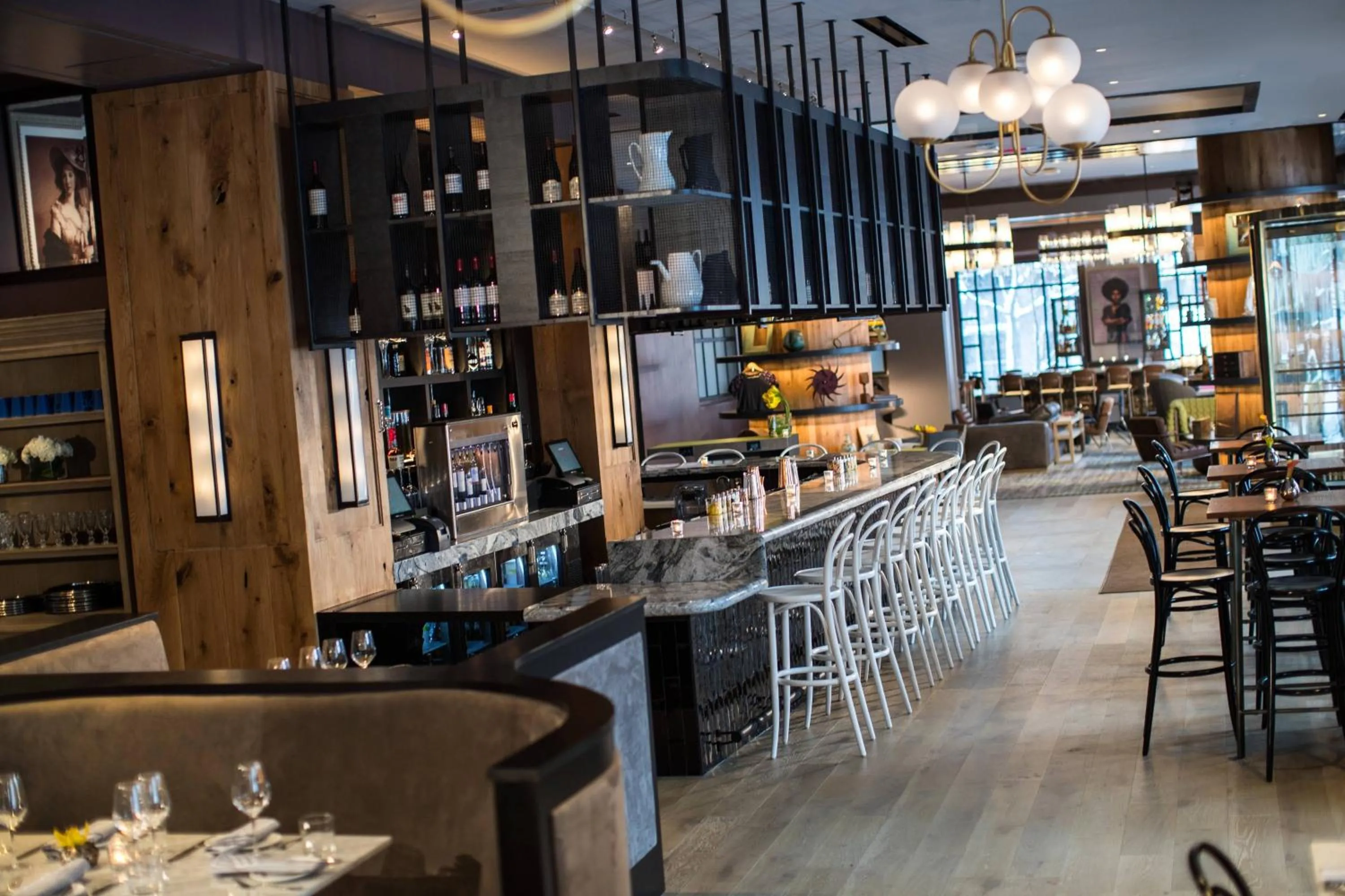 Restaurant/places to eat in Renaissance Philadelphia Downtown Hotel