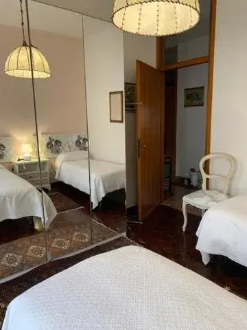 Twin Room in La casa dei pini Twin Room in La casa dei pini