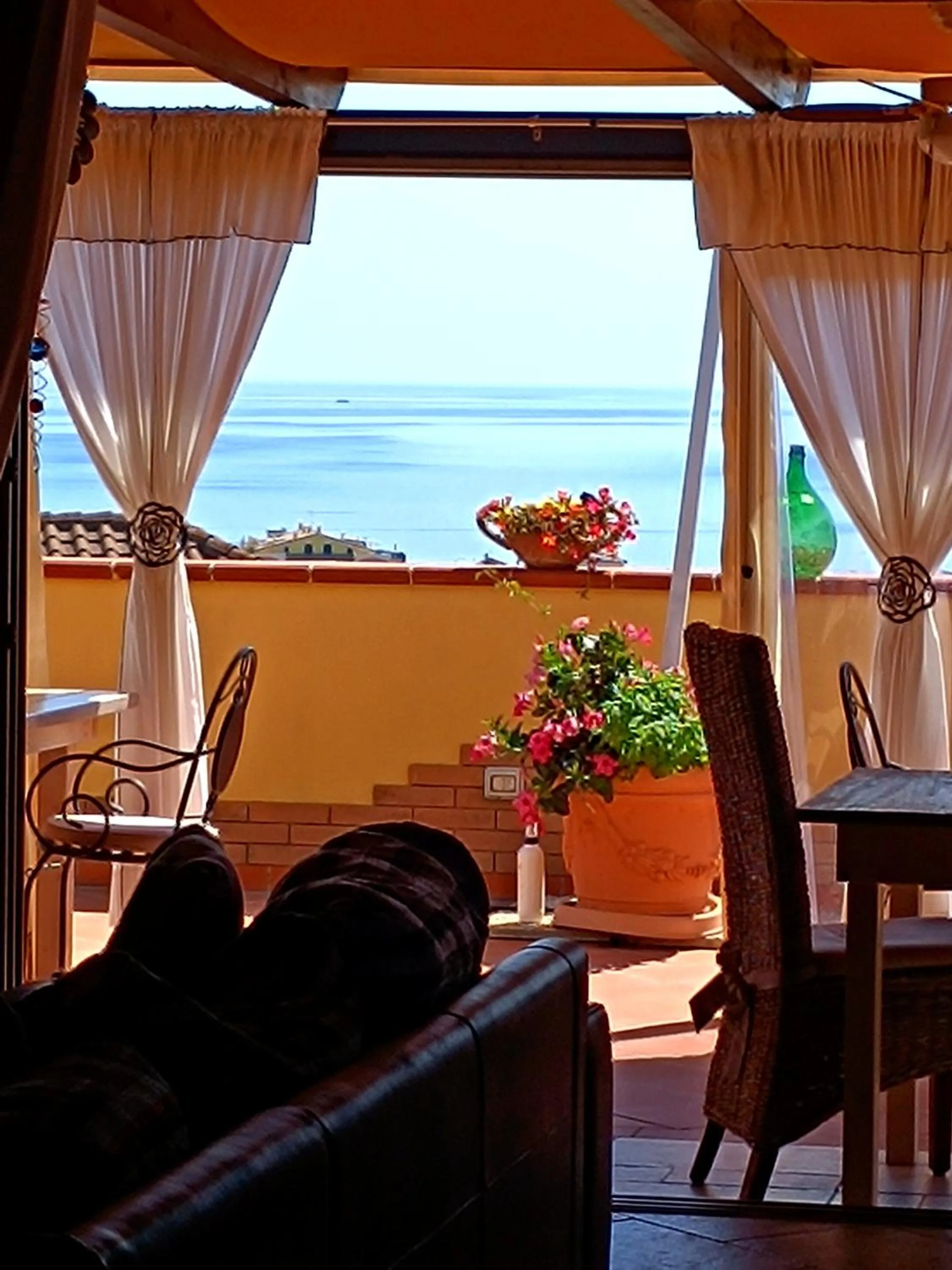 Breakfast in Antigua B&B