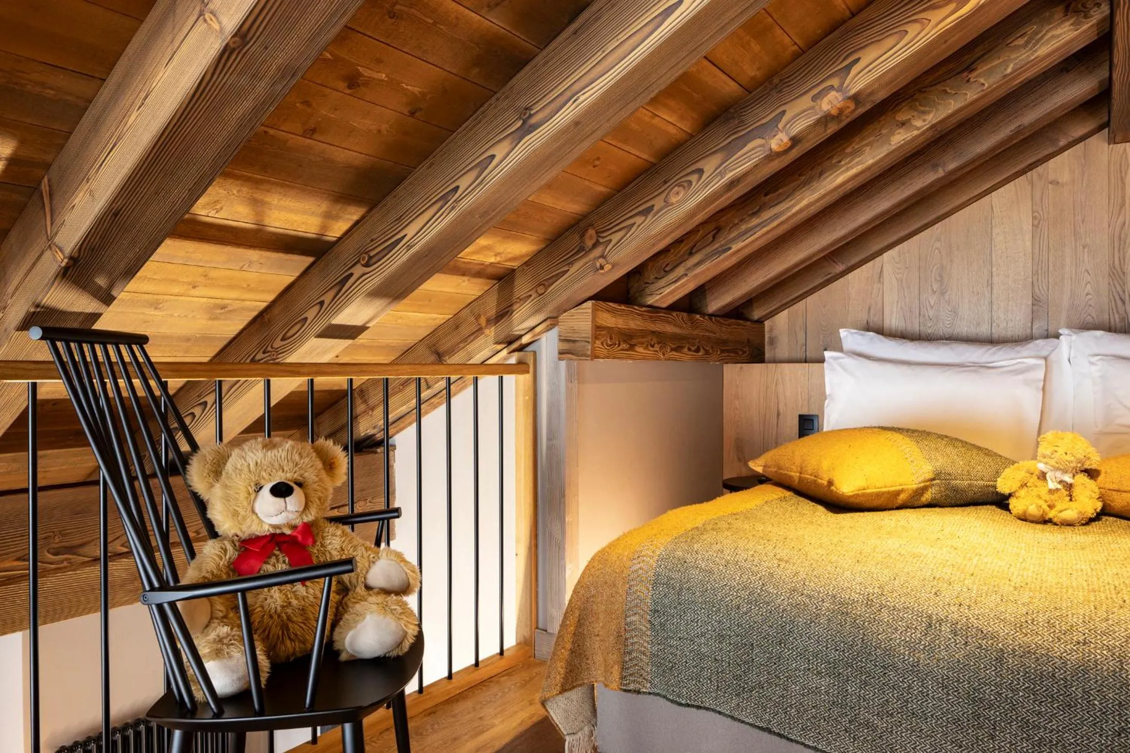 Bed in Hotel MONT-BLANC VAL D'ISERE