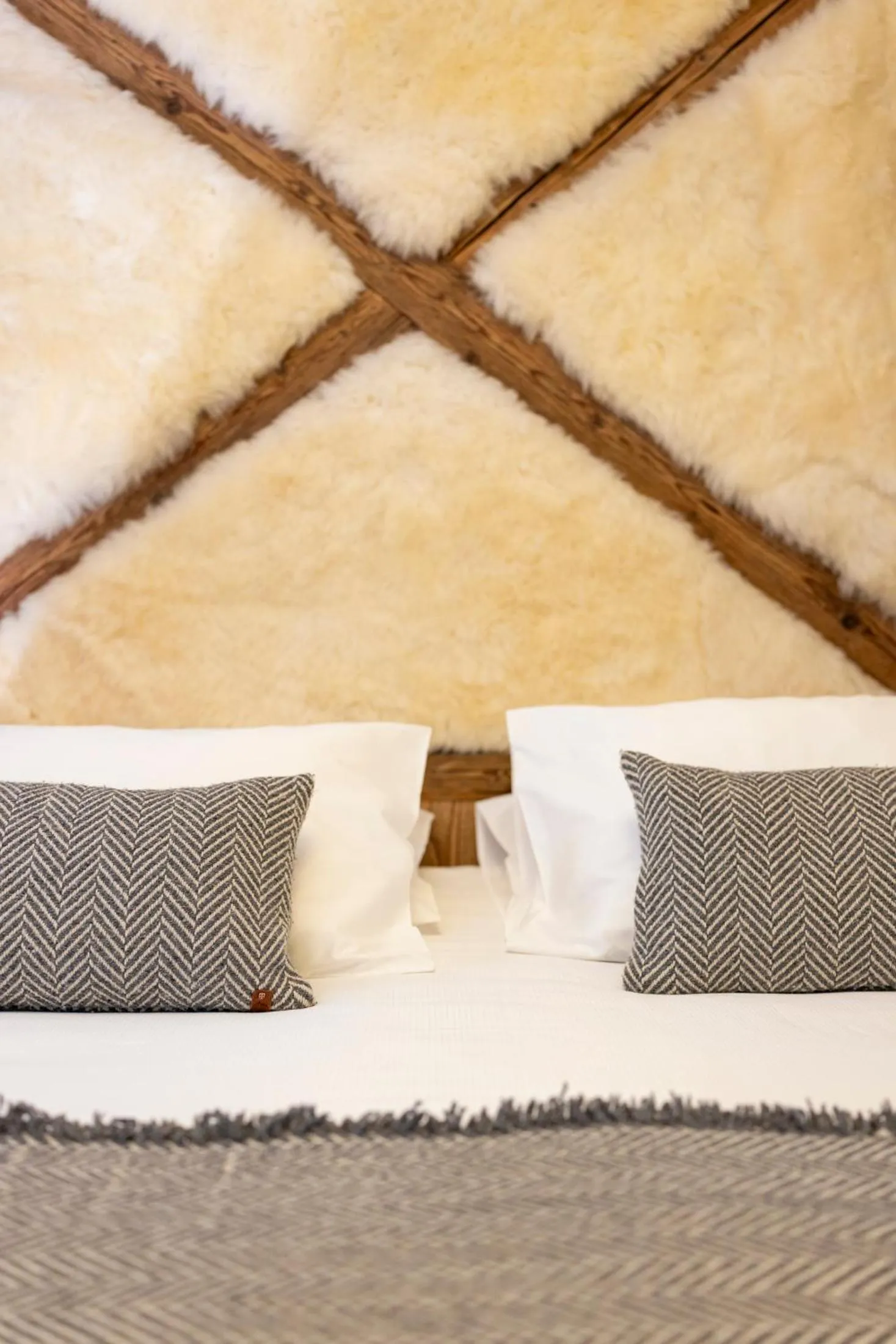 Bed in Hotel MONT-BLANC VAL D'ISERE