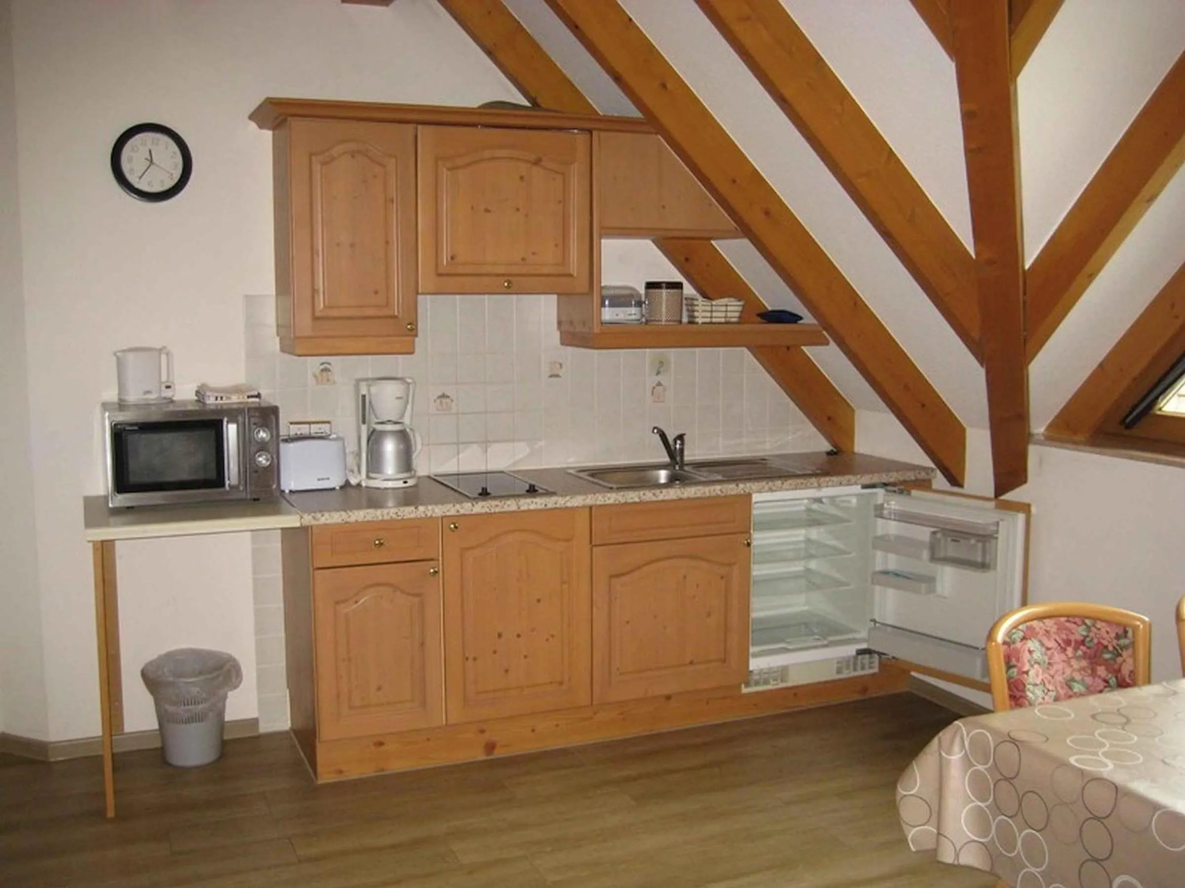Kitchen or kitchenette in Hotel garni zur Linde