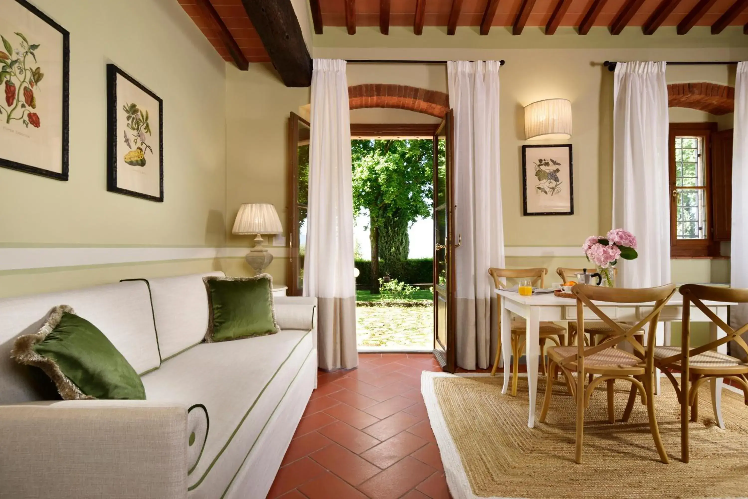 One-Bedroom Apartment (4 Adults) in Borgo Antico Casalbosco Holiday Home & Winery One-Bedroom Apartment (4 Adults) in Borgo Antico Casalbosco Holiday Home & Winery