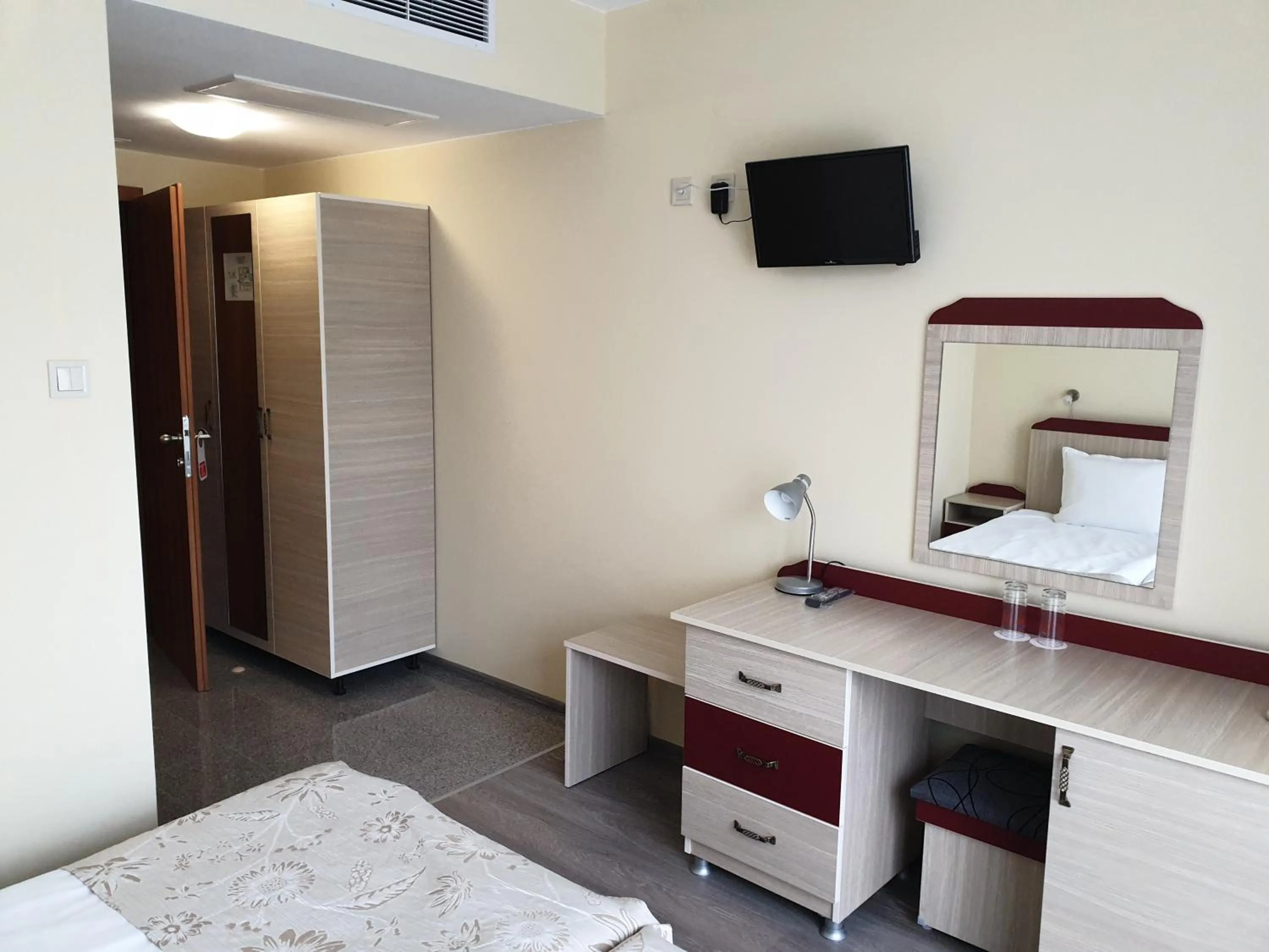 Bed in Hotel Puldin COOP