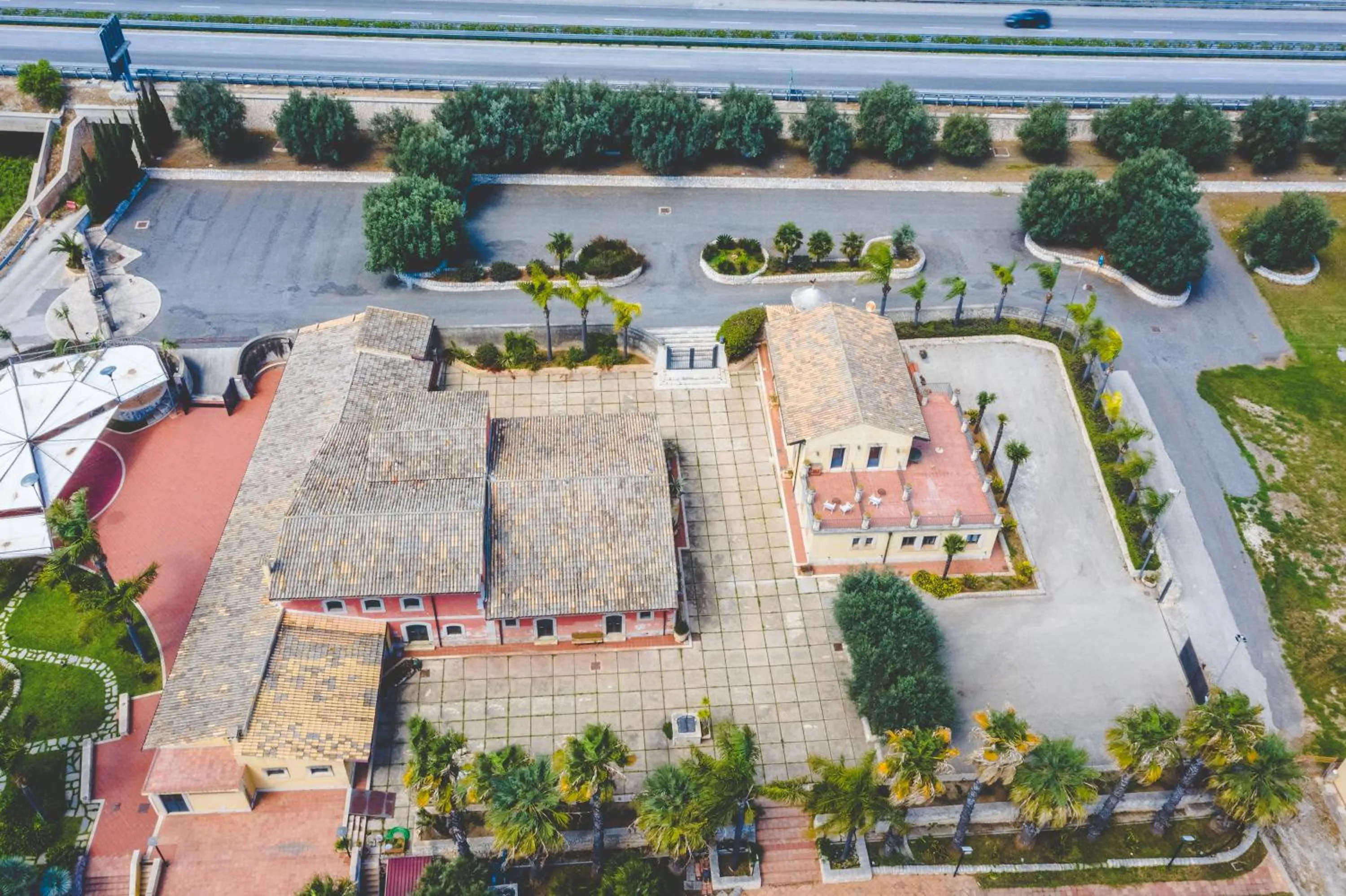 Bird's eye view in Nuovo Castello Crisilio