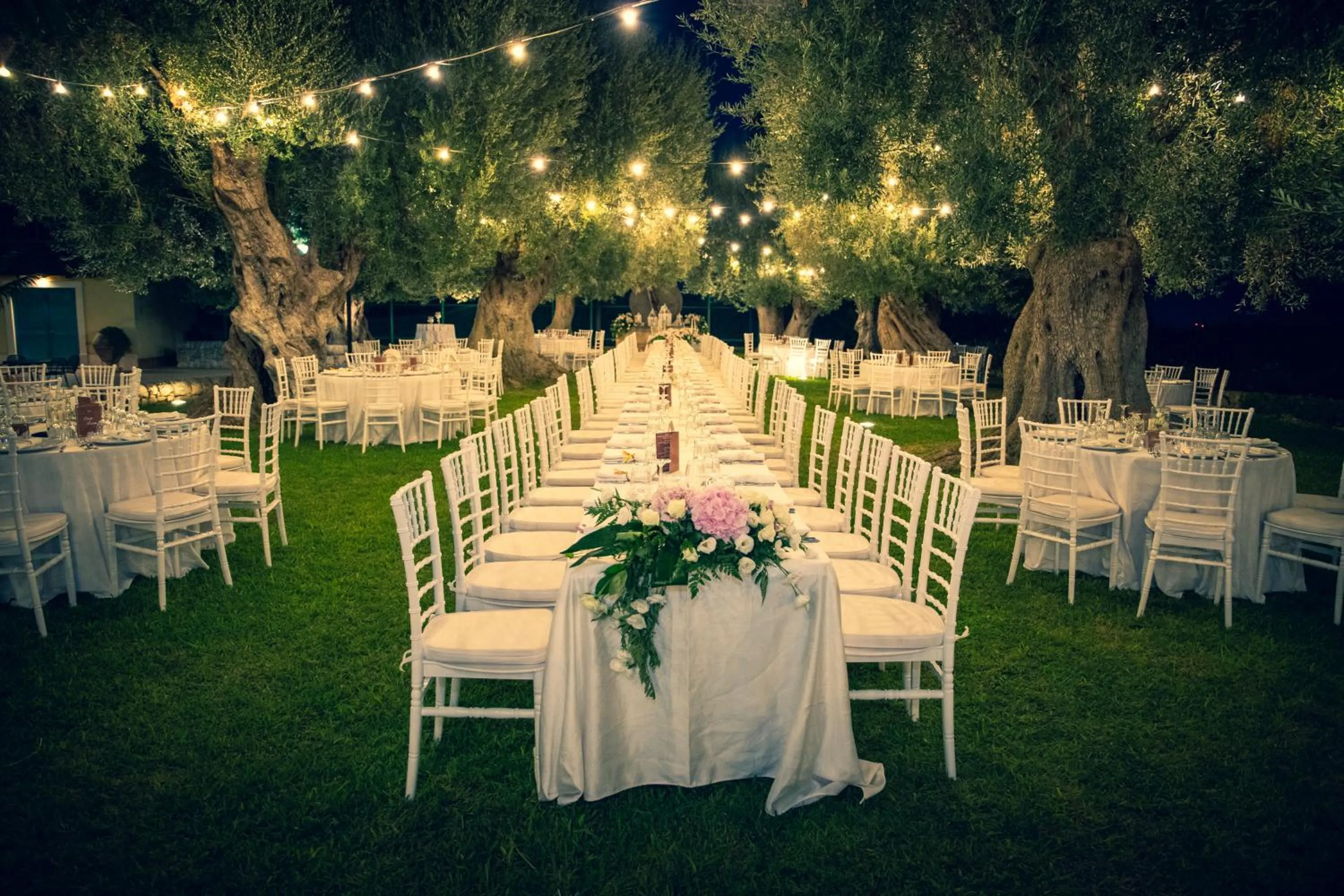 Banquet/Function facilities in Nuovo Castello Crisilio