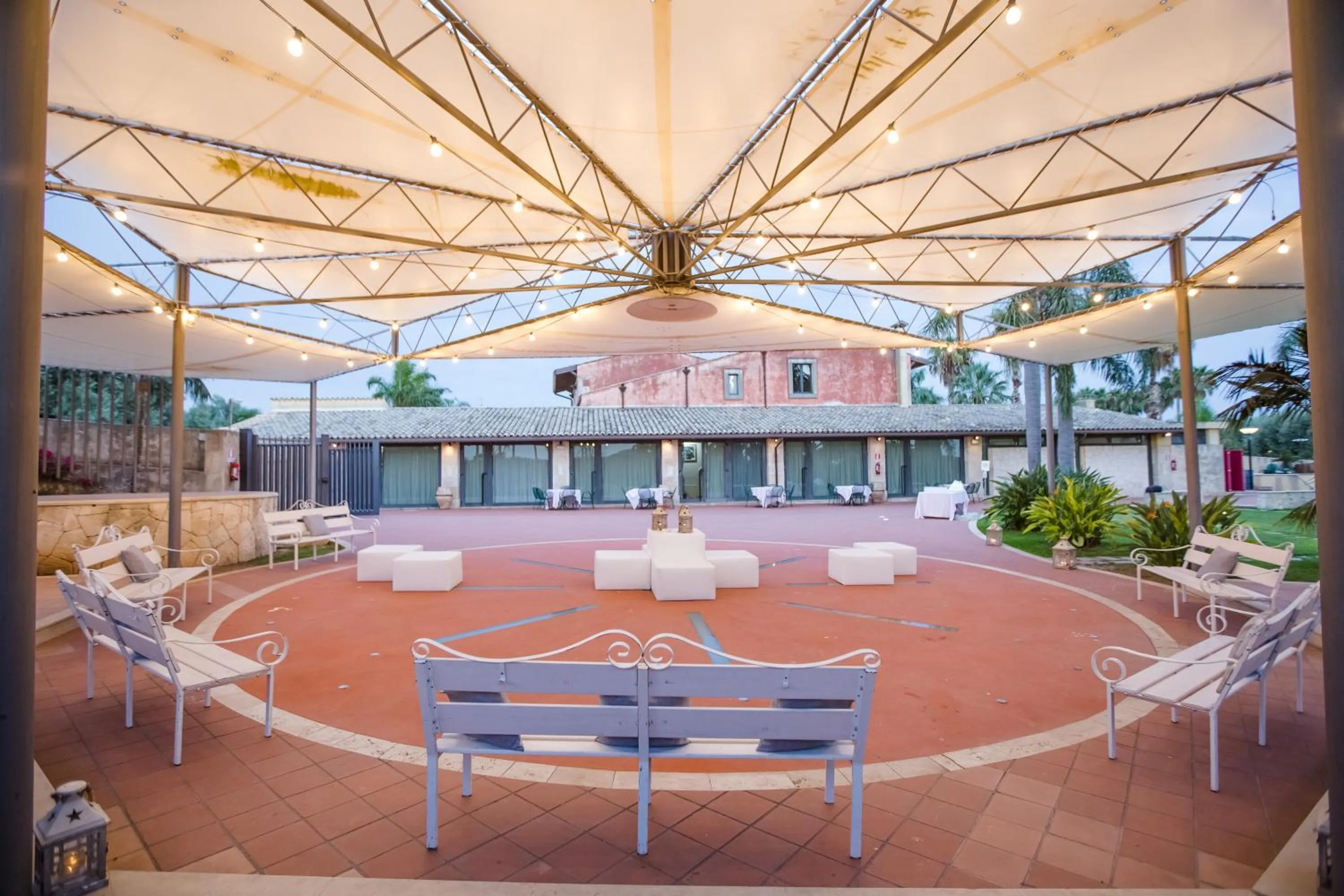 Banquet/Function facilities in Nuovo Castello Crisilio