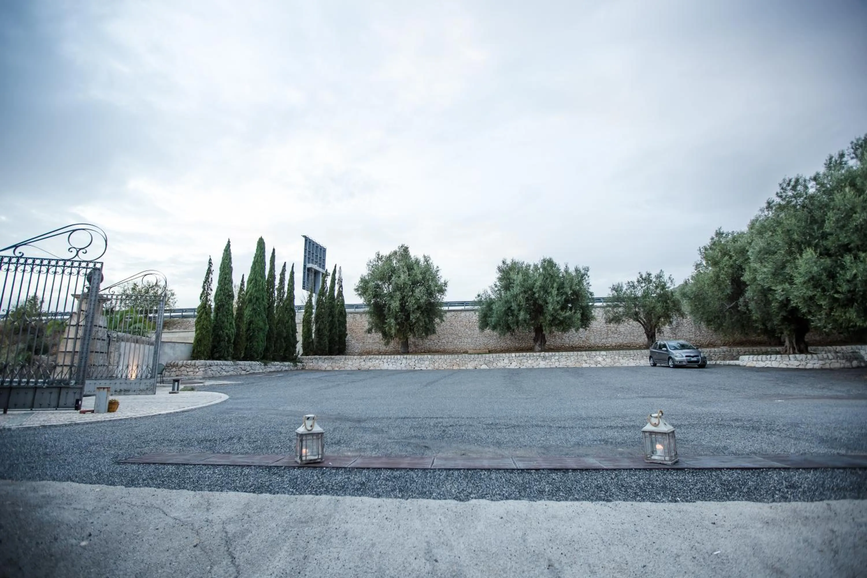 Parking in Nuovo Castello Crisilio