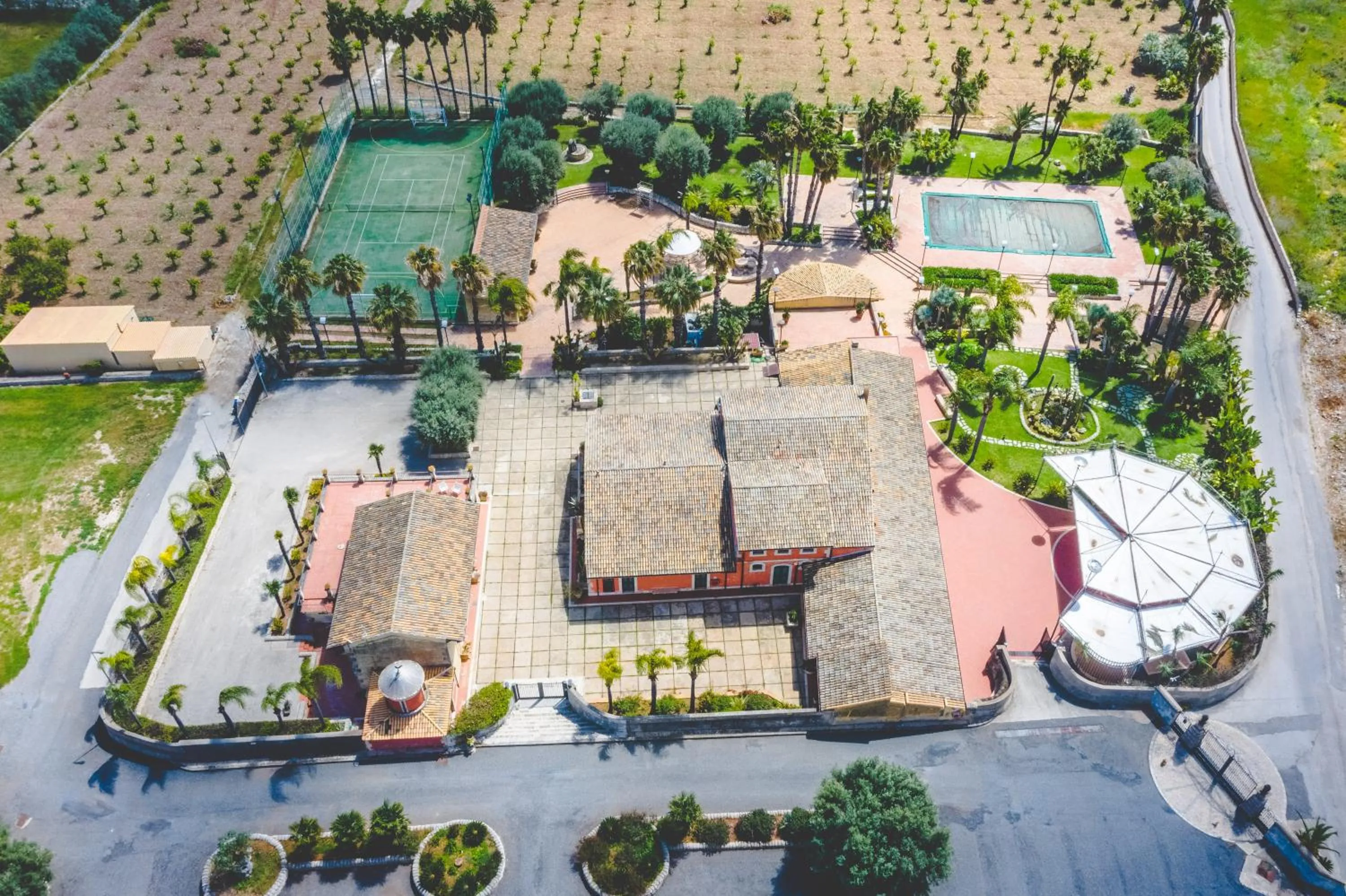 Bird's eye view in Nuovo Castello Crisilio