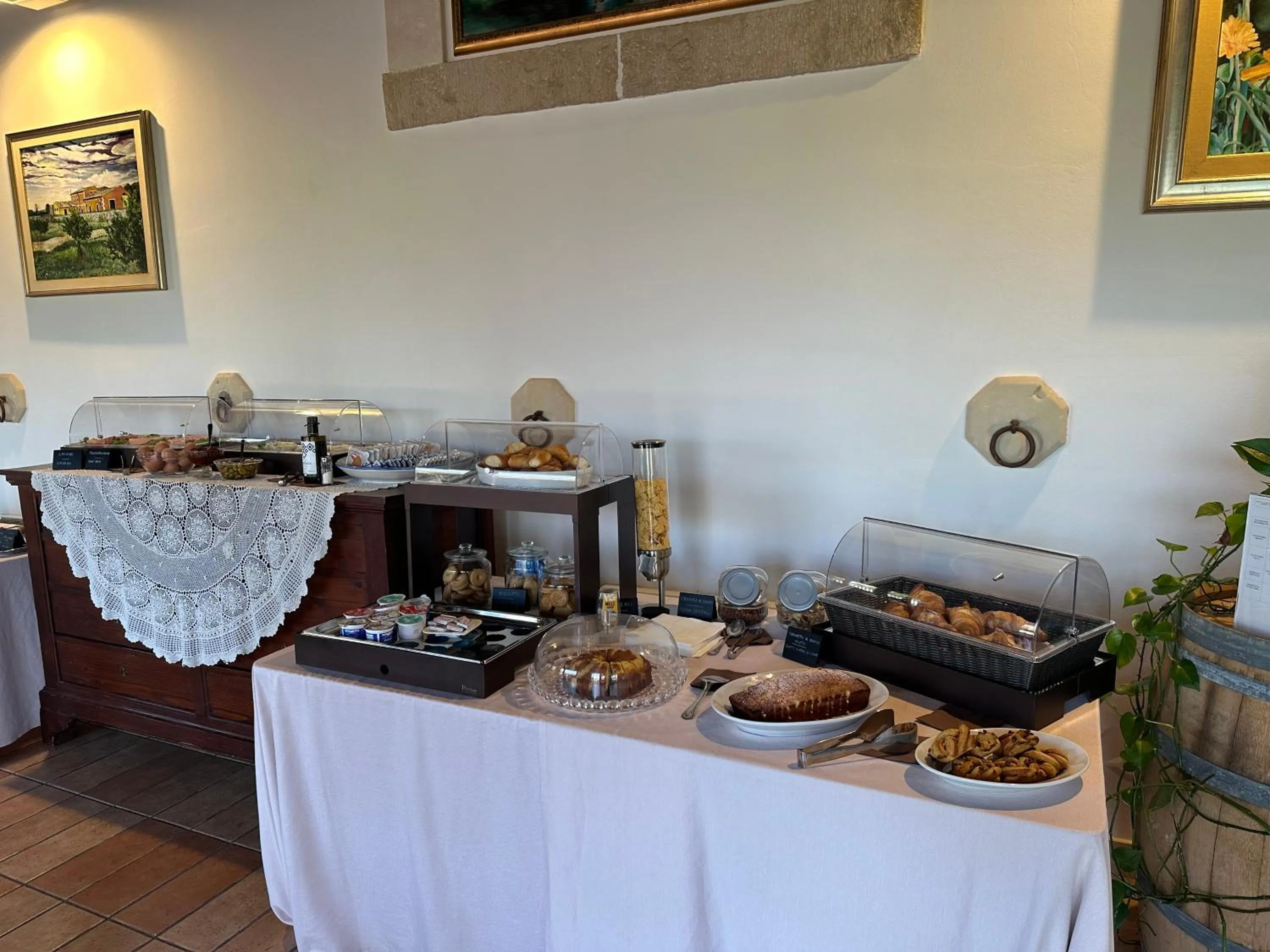 Breakfast in Nuovo Castello Crisilio
