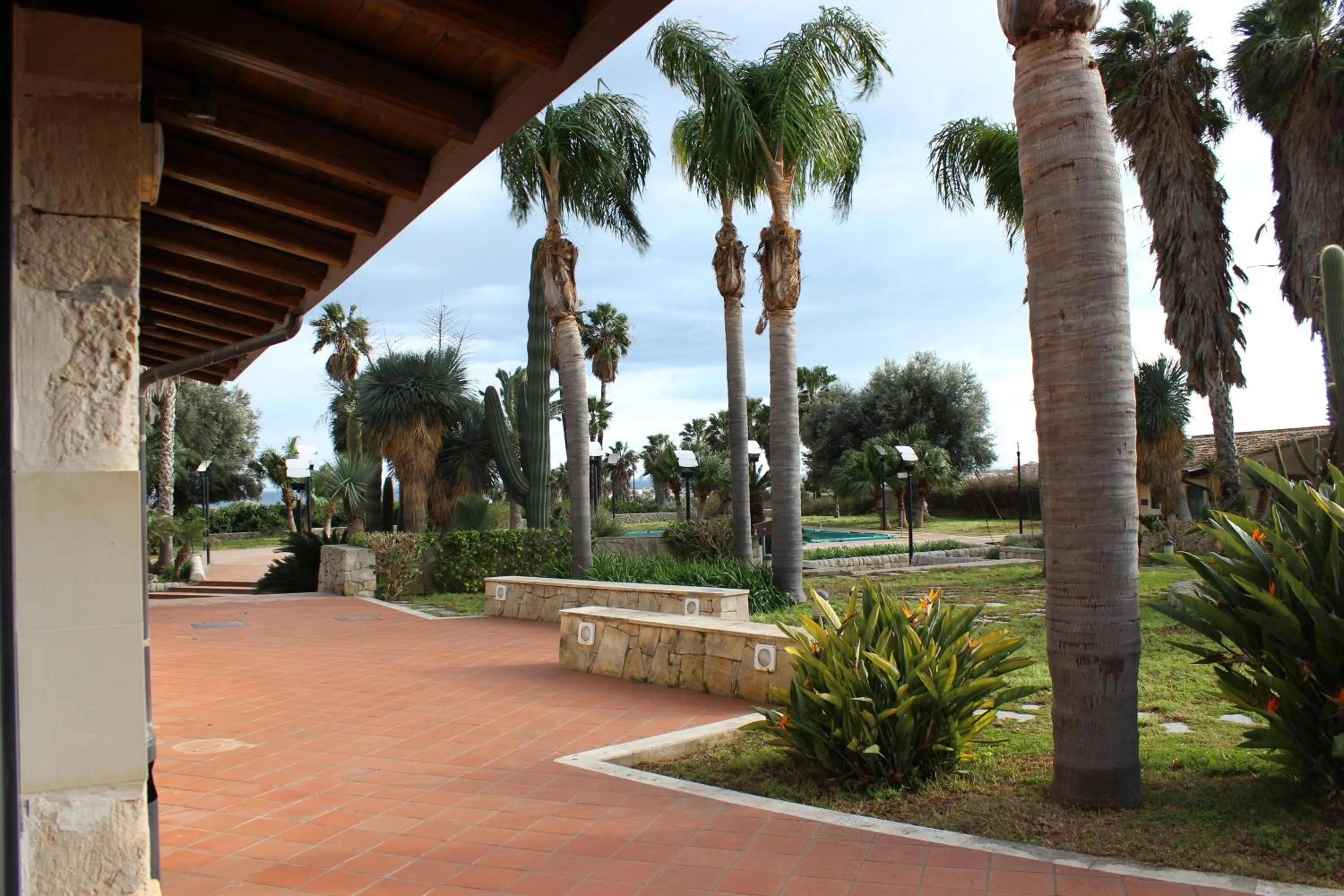 Garden in Nuovo Castello Crisilio