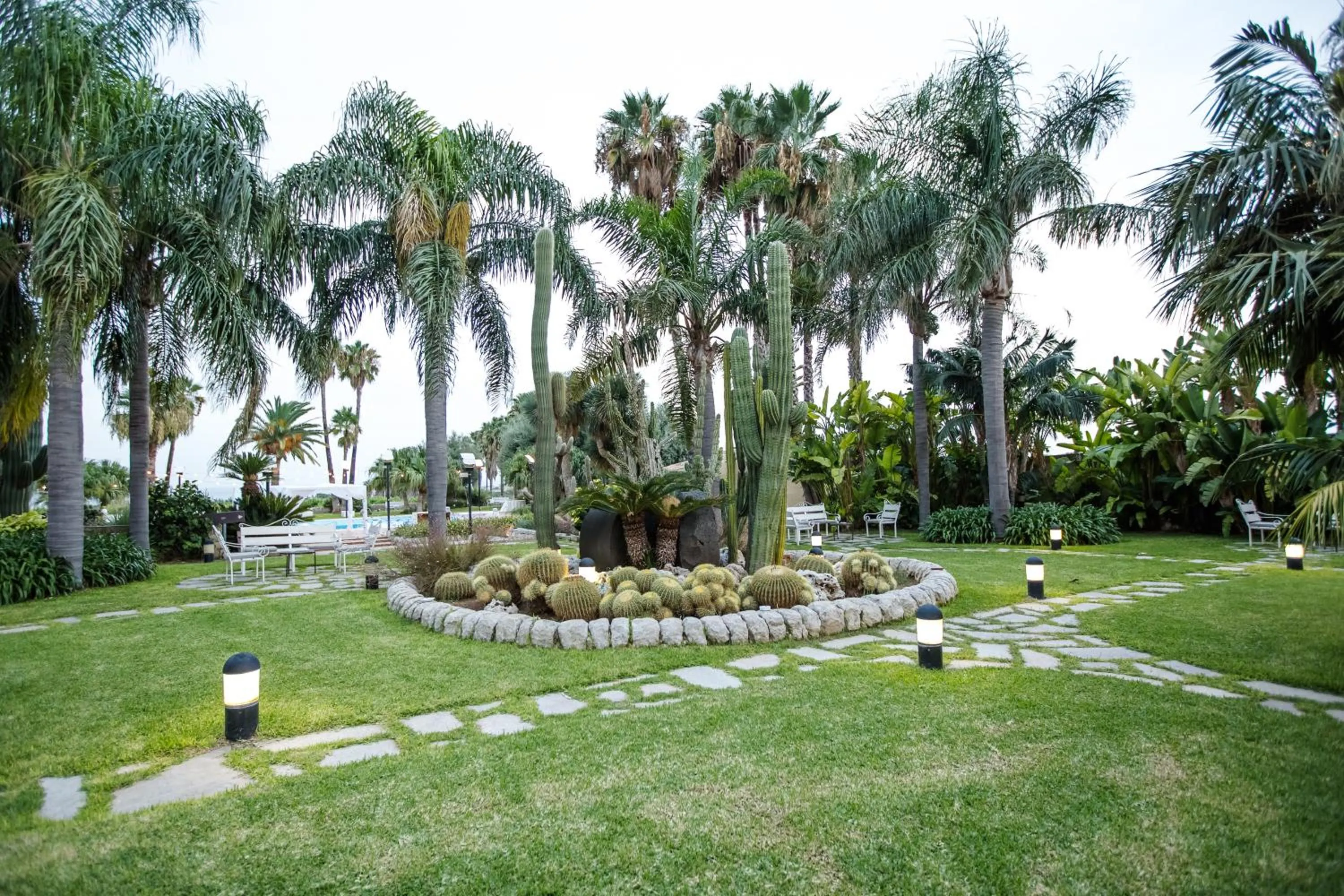 Garden in Nuovo Castello Crisilio