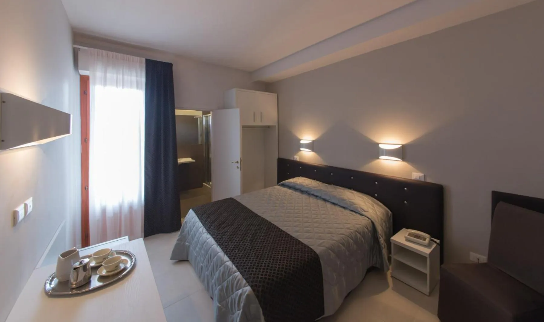 Bedroom, Bed in Hotel Delta