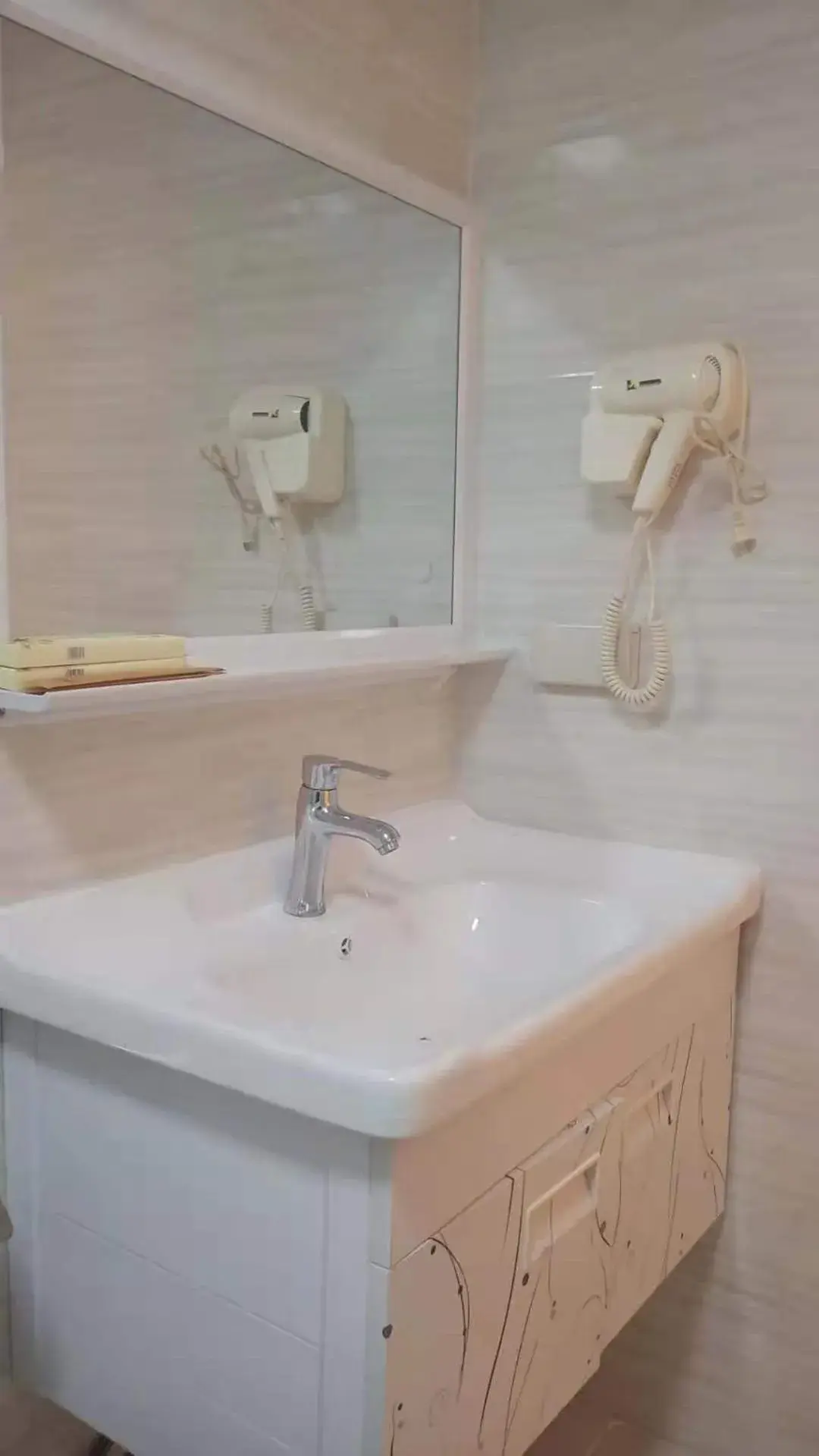 Superior Double Room in Camotes Ocean Heaven Resort Superior Double Room in Camotes Ocean Heaven Resort