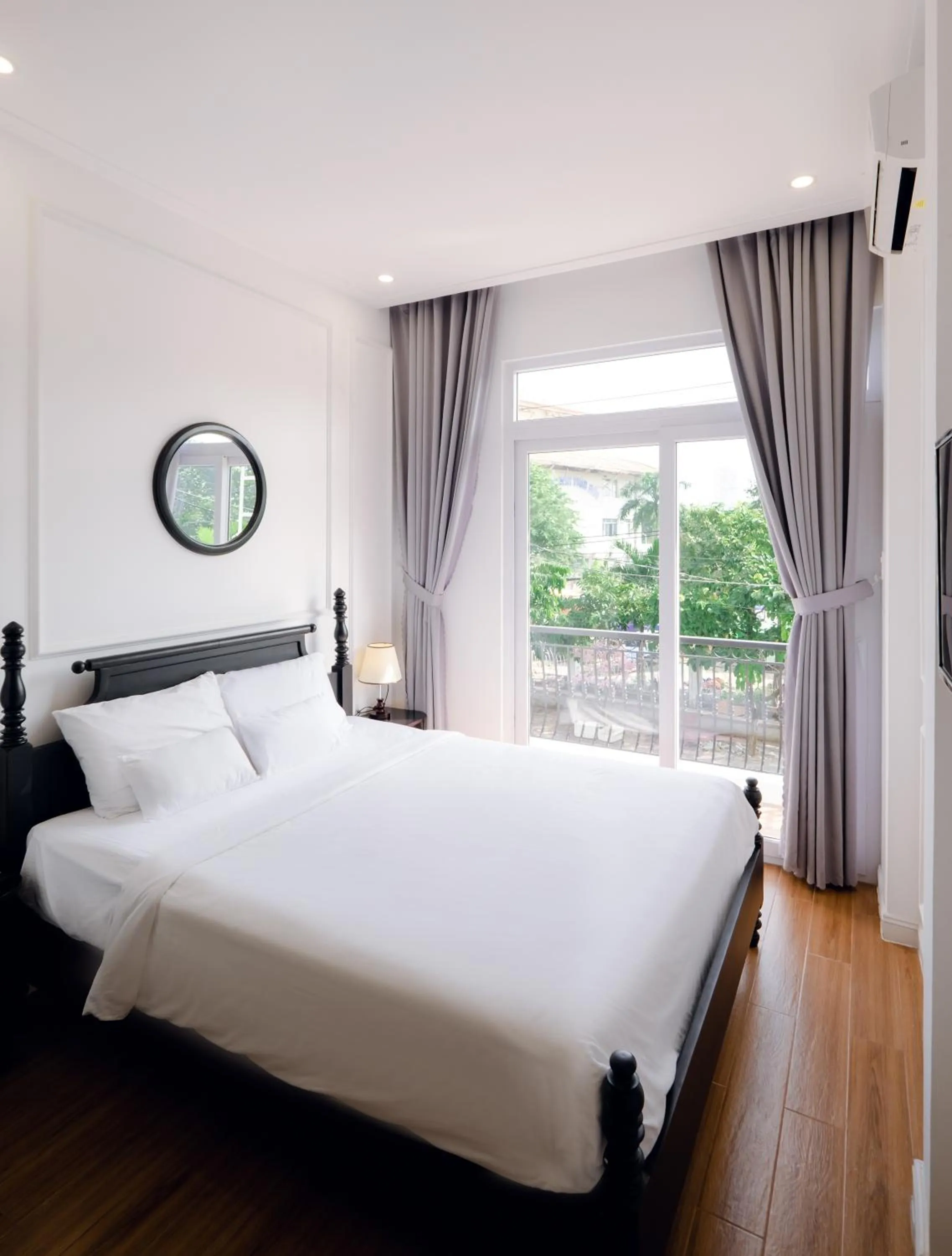 Bedroom, Bed in The Fancy House