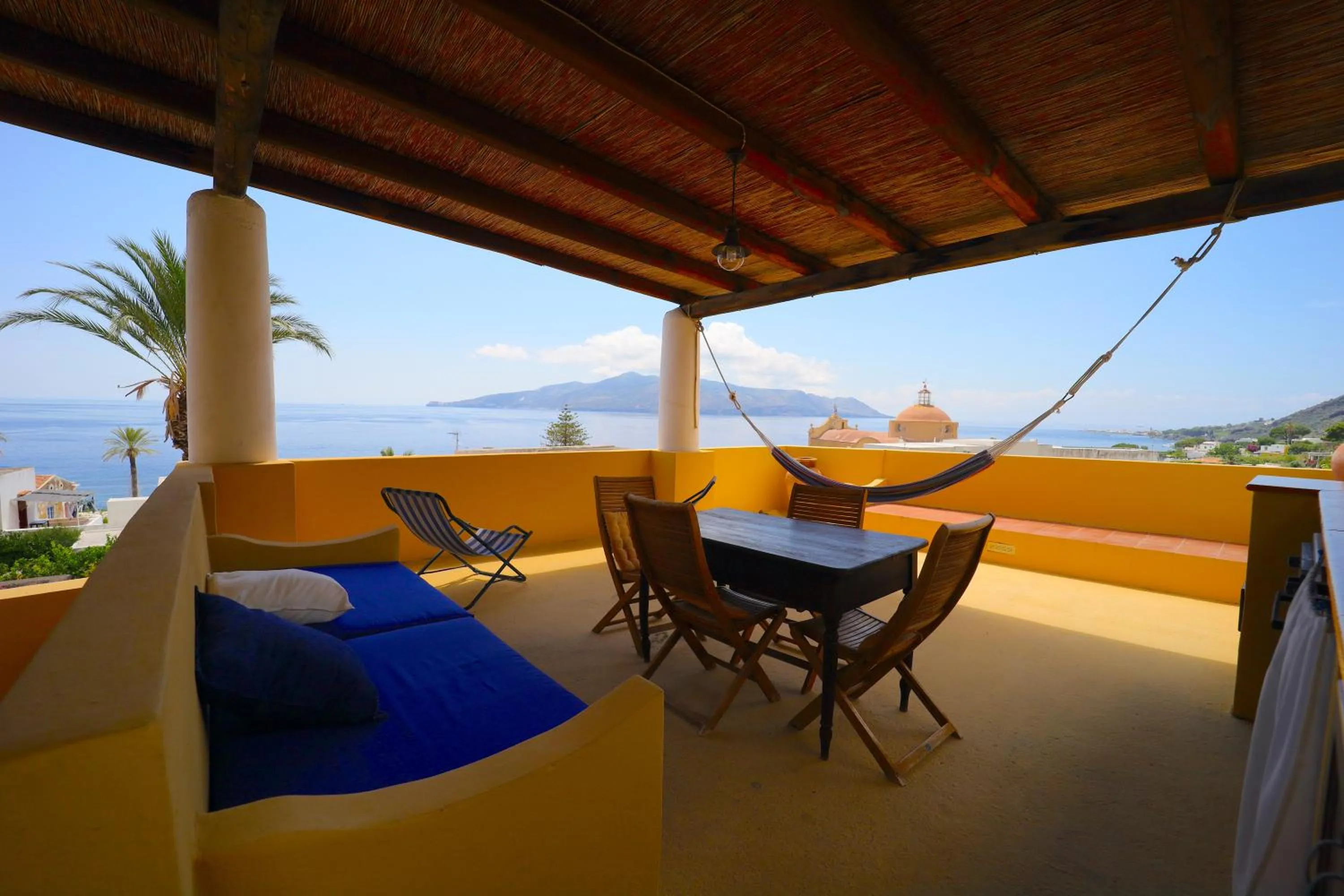 Balcony/Terrace in Hotel Arcangelo - Salina