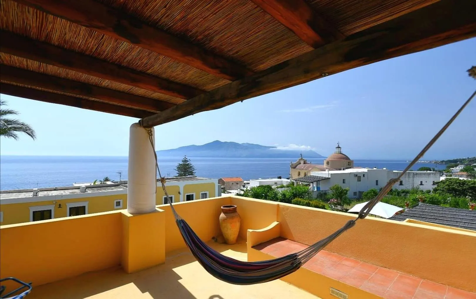 Balcony/Terrace in Hotel Arcangelo - Salina