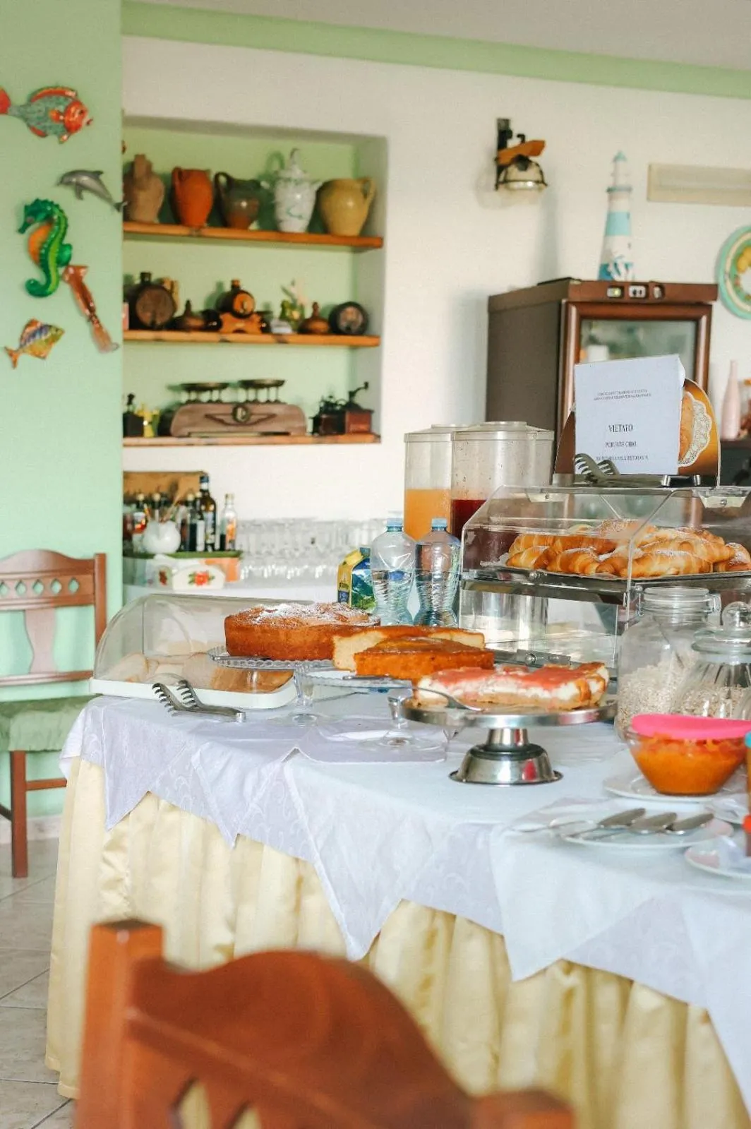 Food and drinks in Hotel Villa Cimmentorosso