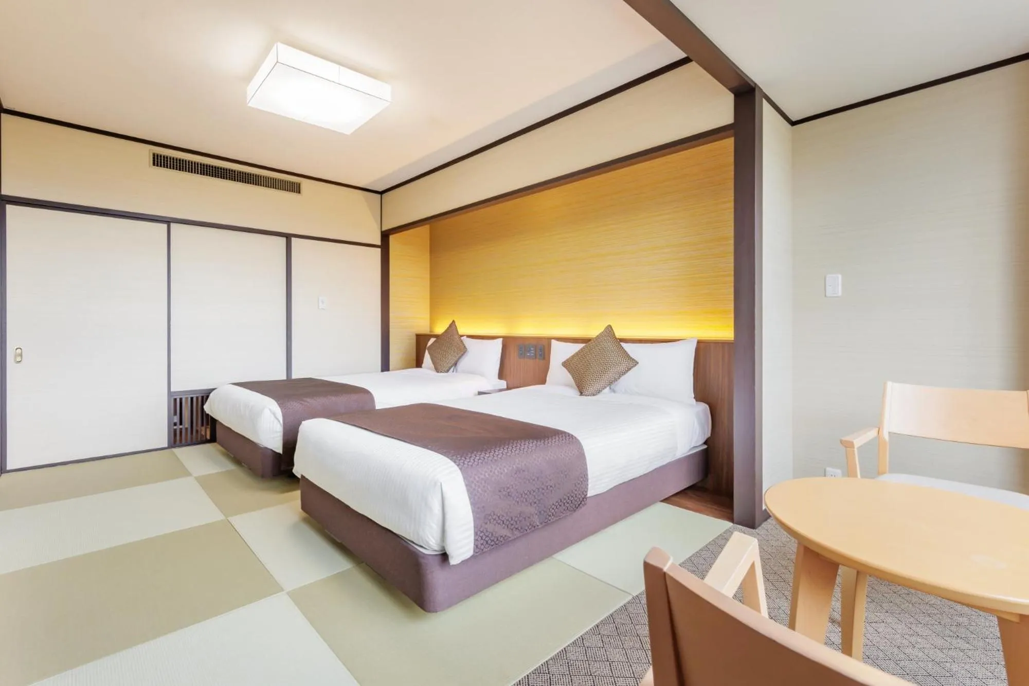 Photo of the whole room, Bed in KAMENOI HOTEL Ichinoseki