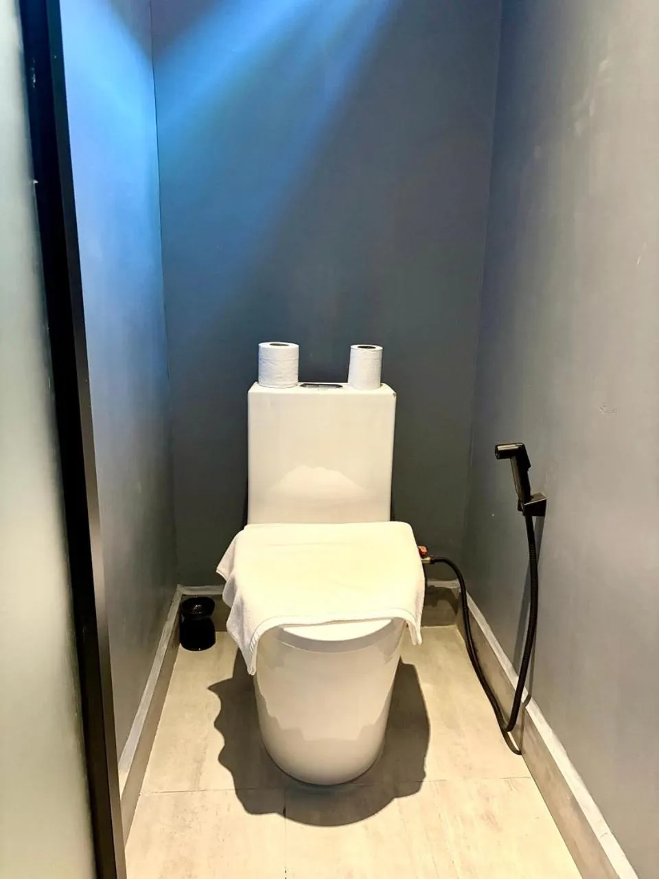 Toilet in River Nest Hostel