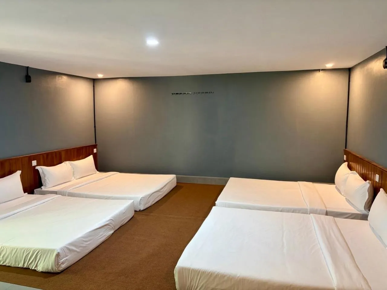 Photo of the whole room, Bed in River Nest Hostel