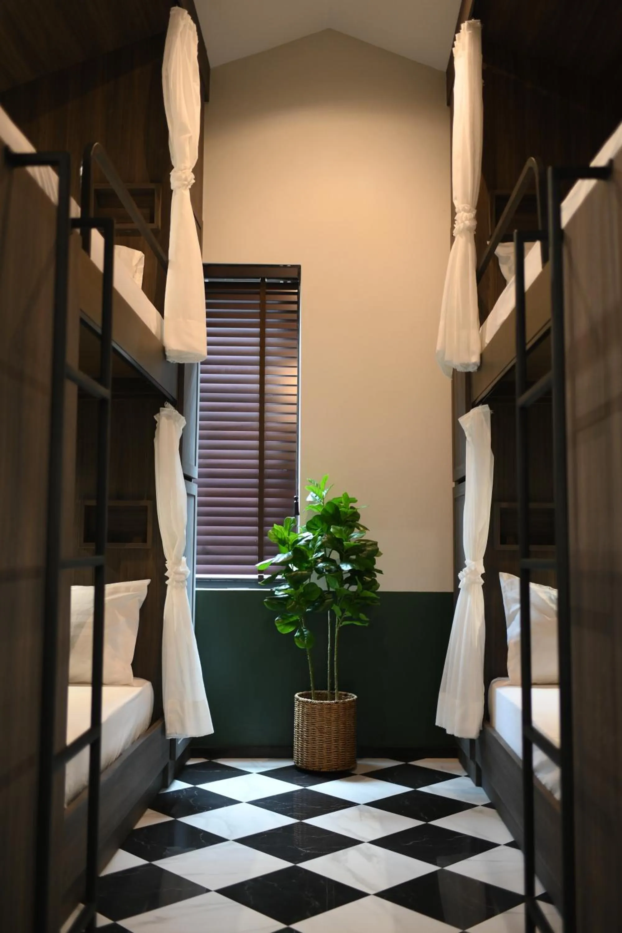 bunk bed, Bed in KLYDE Boutique - Chatuchak