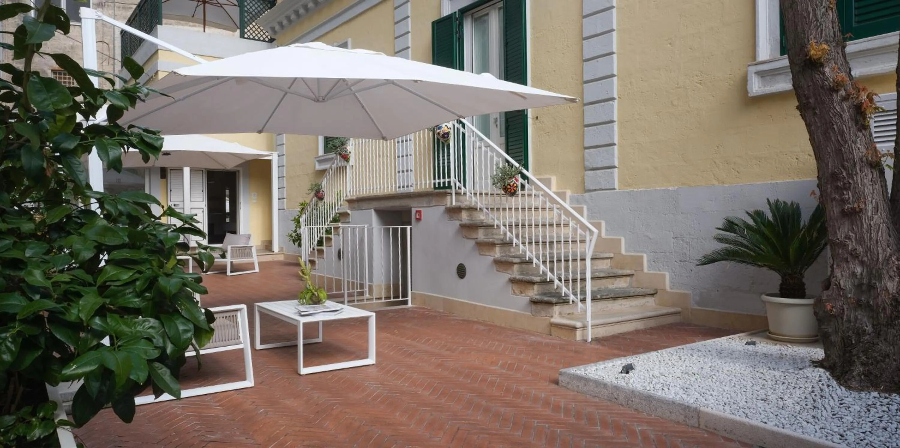 Property building in Euvodia Luxury Rooms