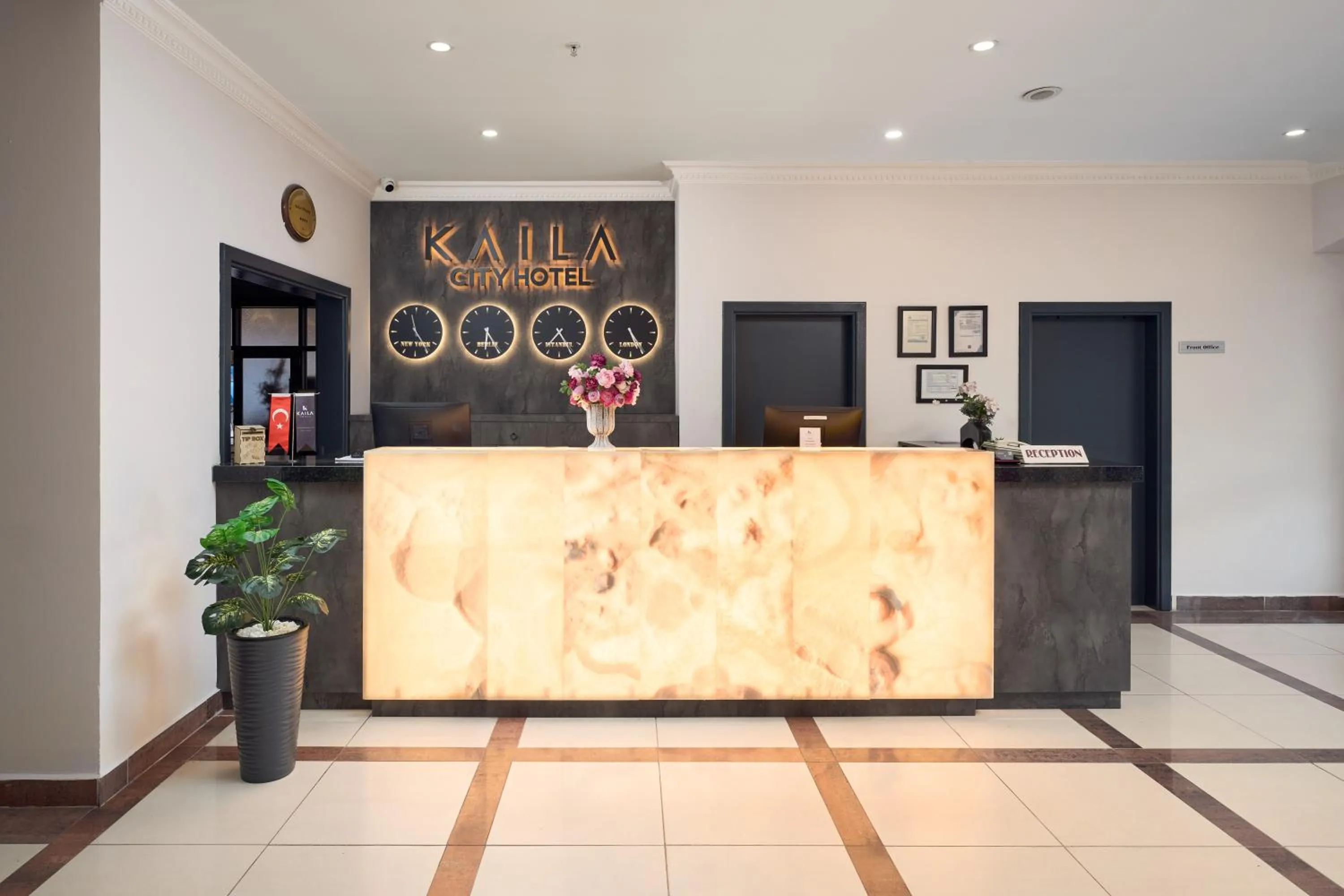 Lobby or reception in Kaila City Hotel