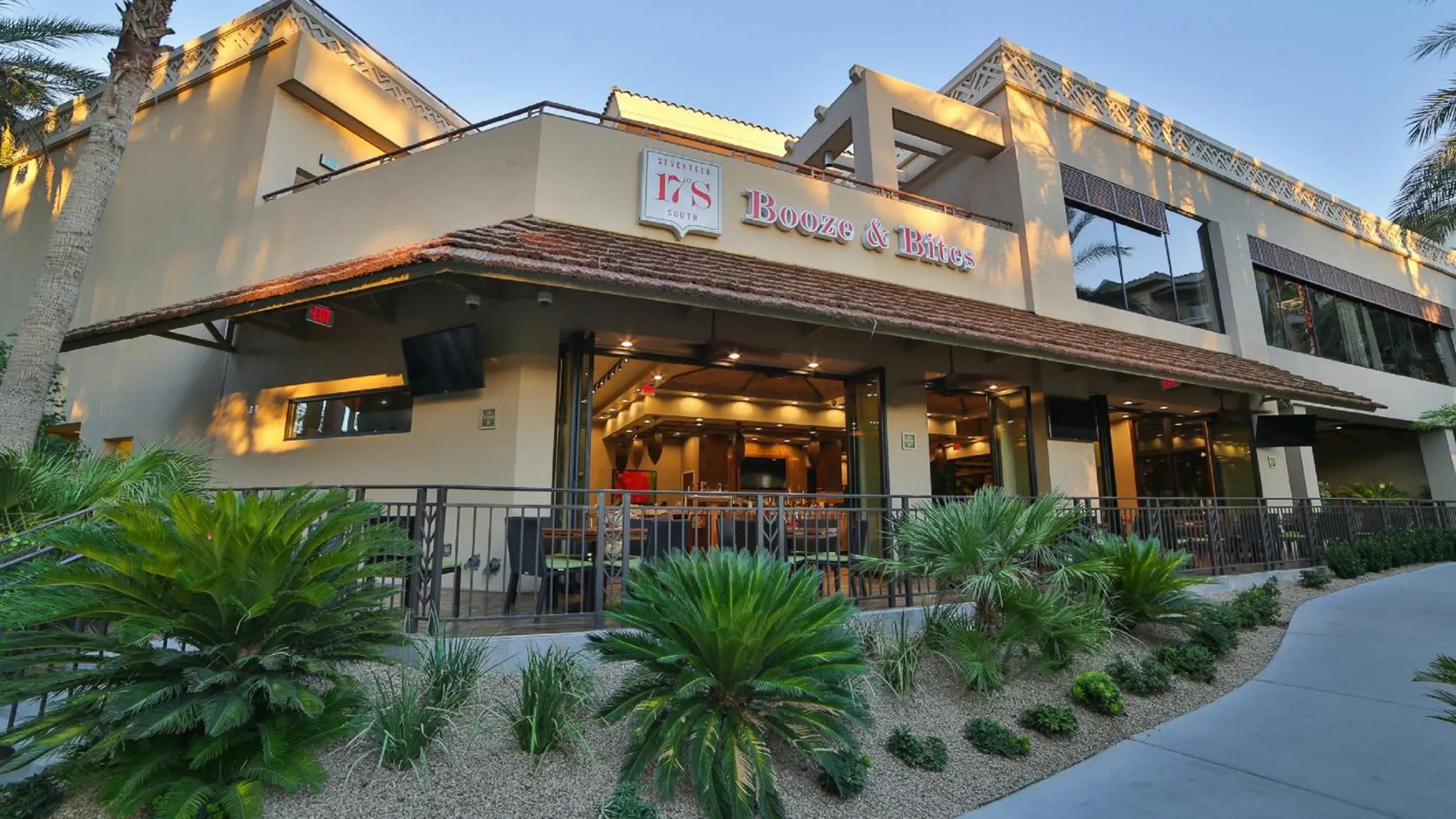 Restaurant/places to eat in Tahiti Village Resort & Spa Restaurant/places to eat in Tahiti Village Resort & Spa