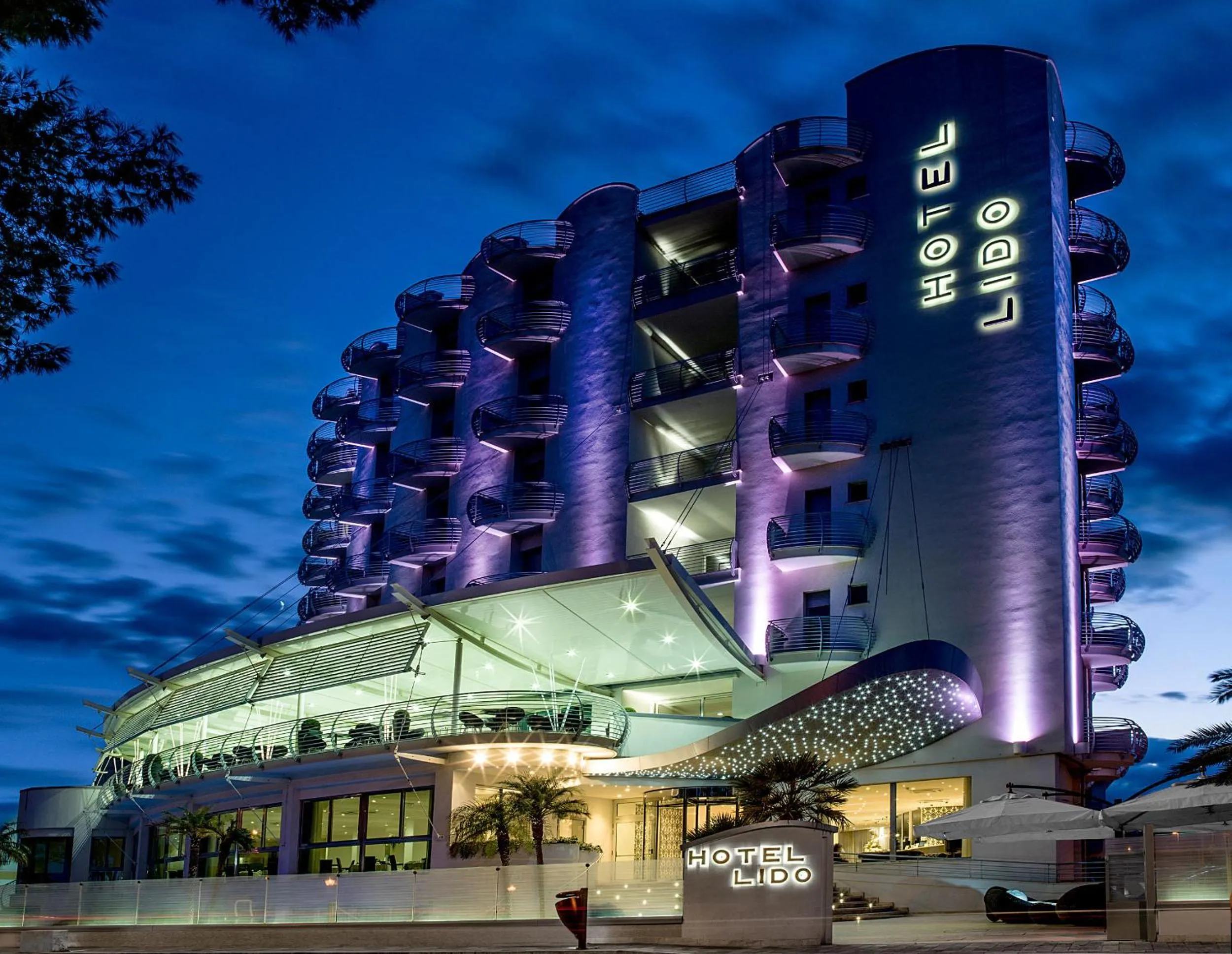 Property building in Hotel Lido