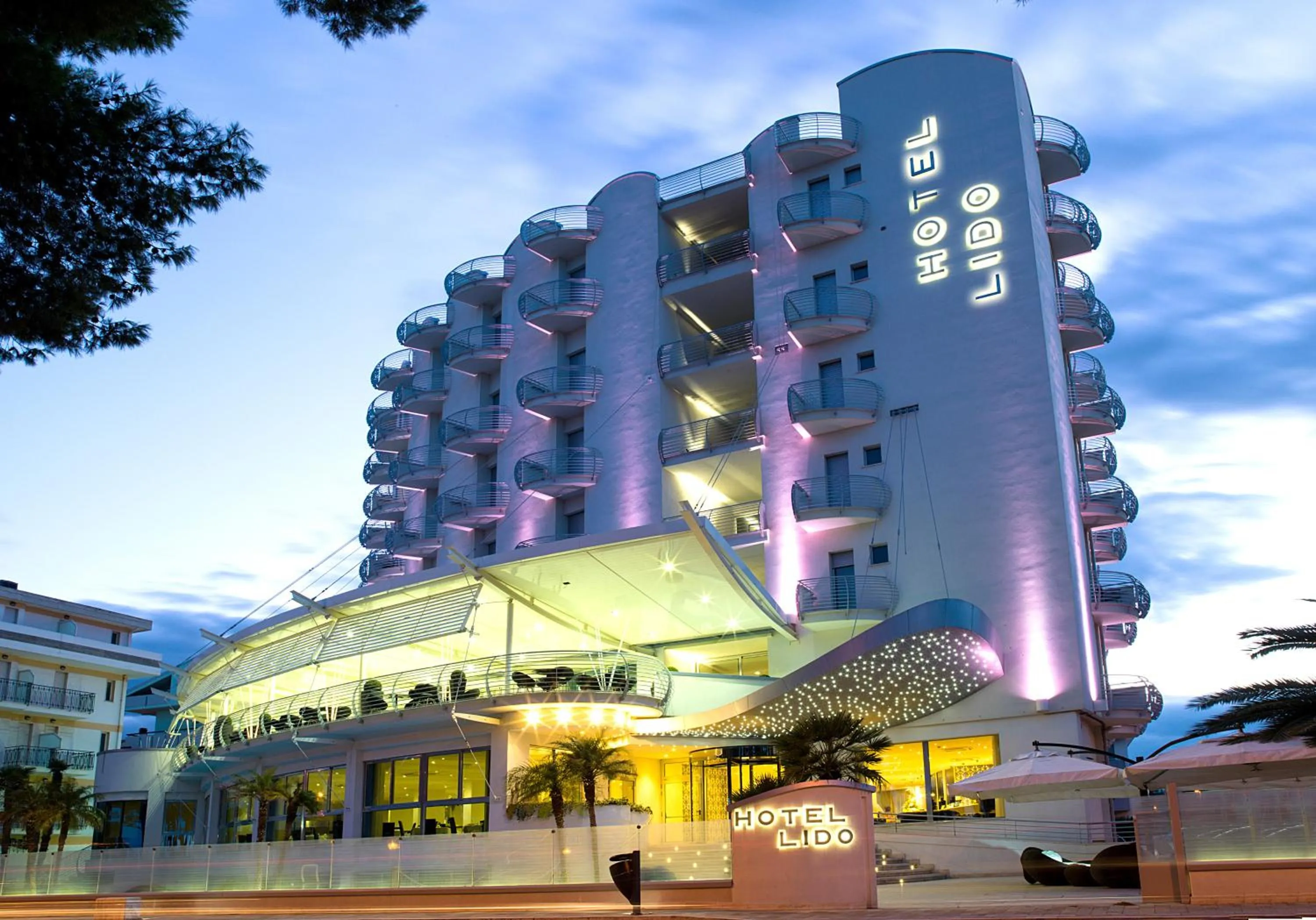 Property building in Hotel Lido