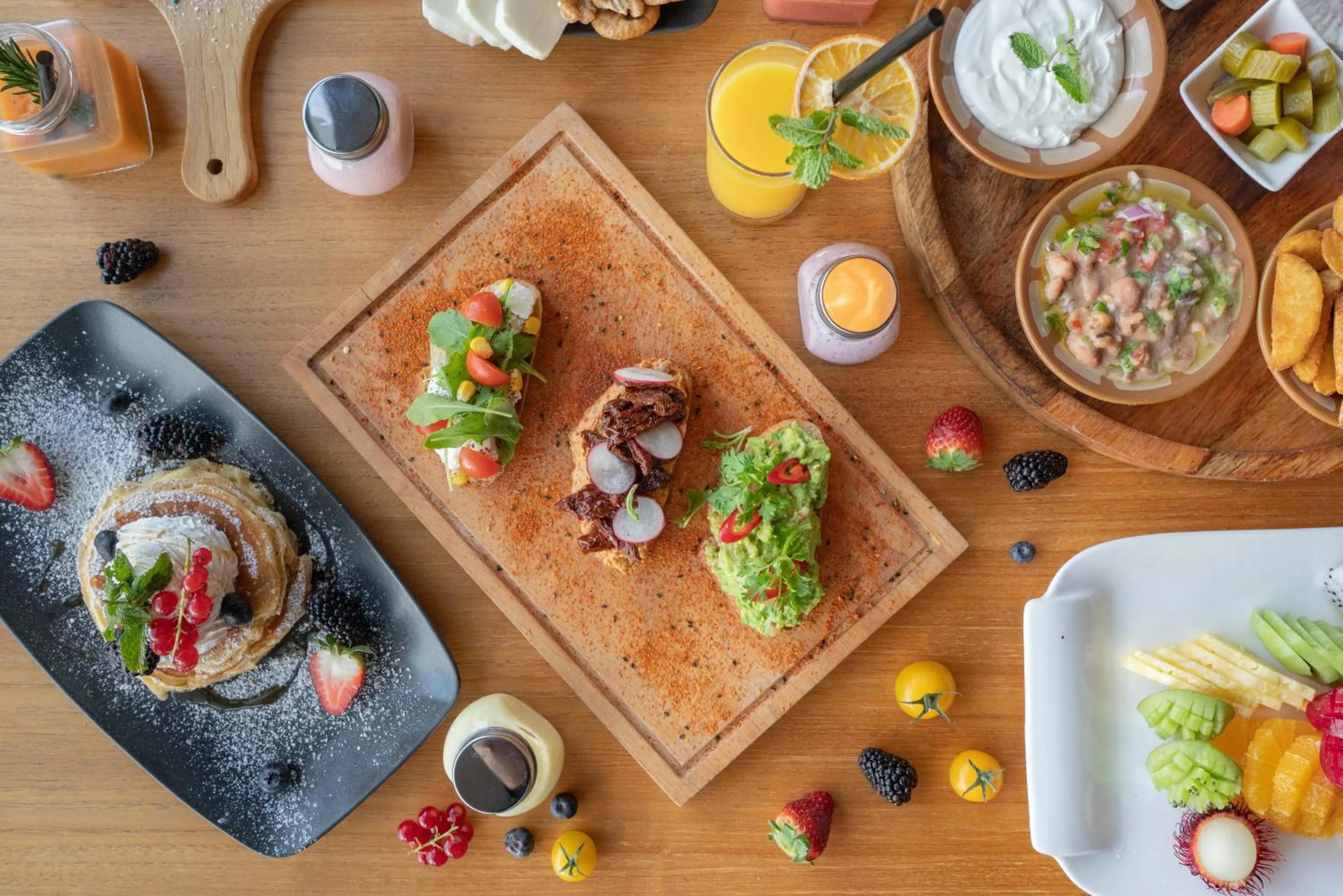 Food and drinks in C Central Hotel and Resort The Palm