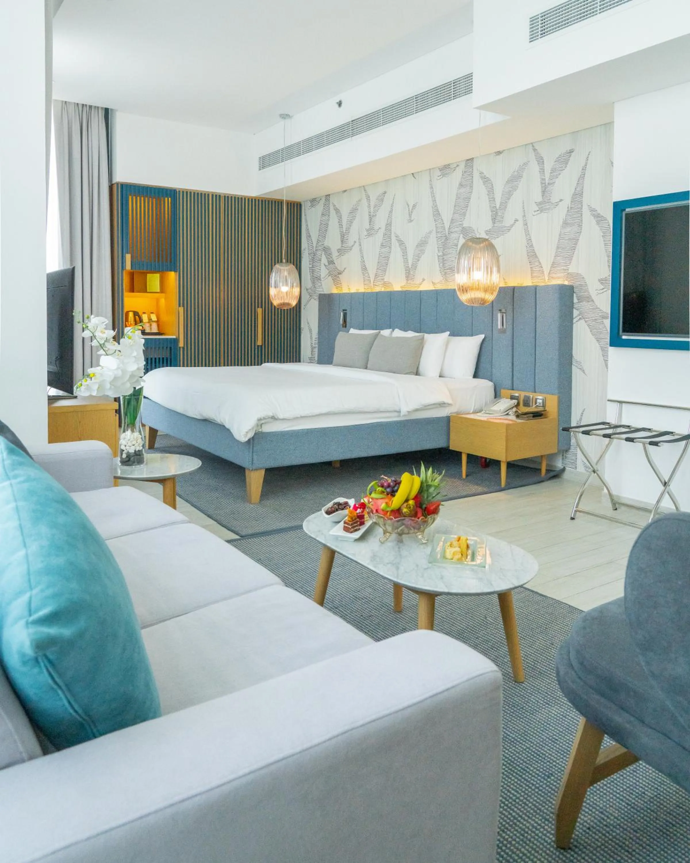 Photo of the whole room, Bed in C Central Hotel and Resort The Palm