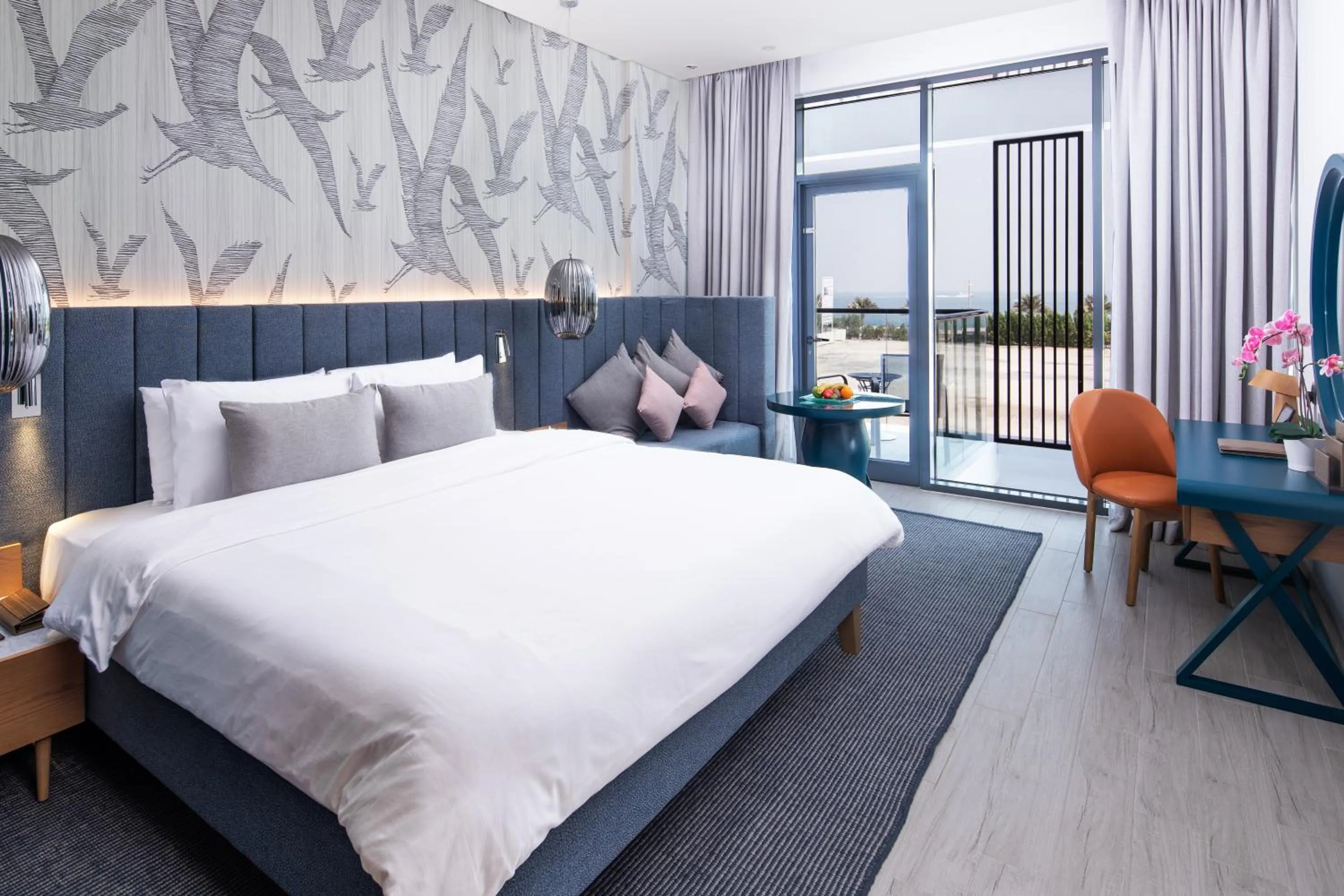 Photo of the whole room, Bed in C Central Hotel and Resort The Palm