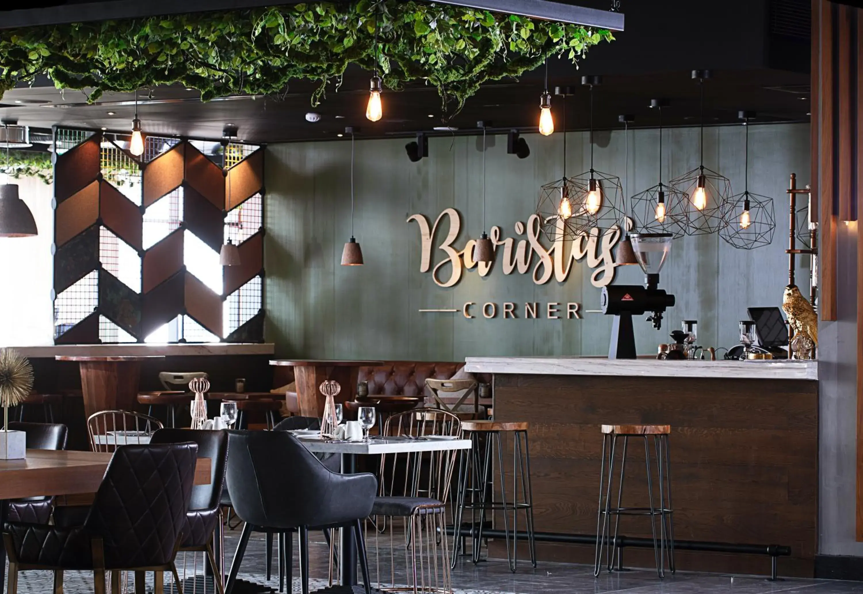 Restaurant/places to eat in C Central Hotel and Resort The Palm Restaurant/places to eat in C Central Hotel and Resort The Palm