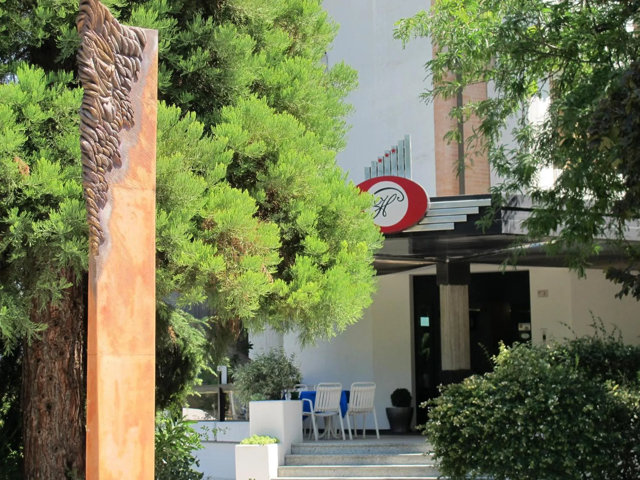 Facade/entrance in Park Hotel