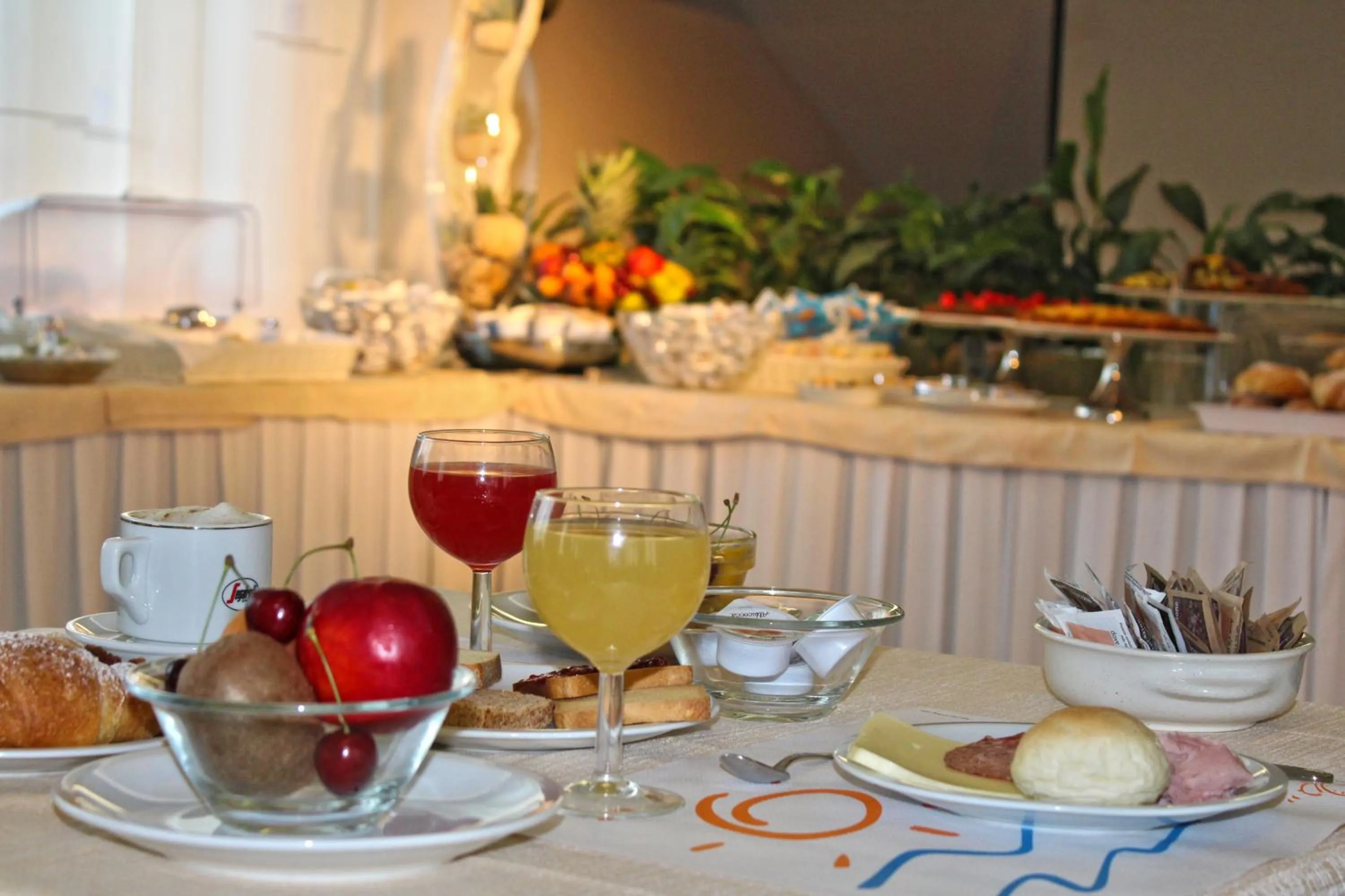 Restaurant/places to eat in Park Hotel