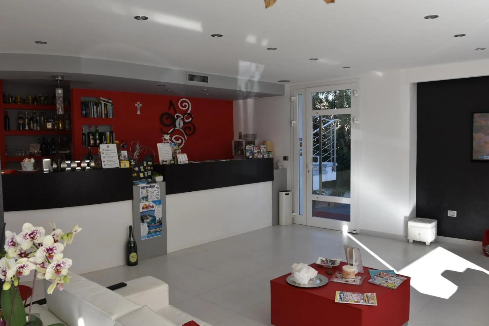 Staff in Hotel Rainbow Resort