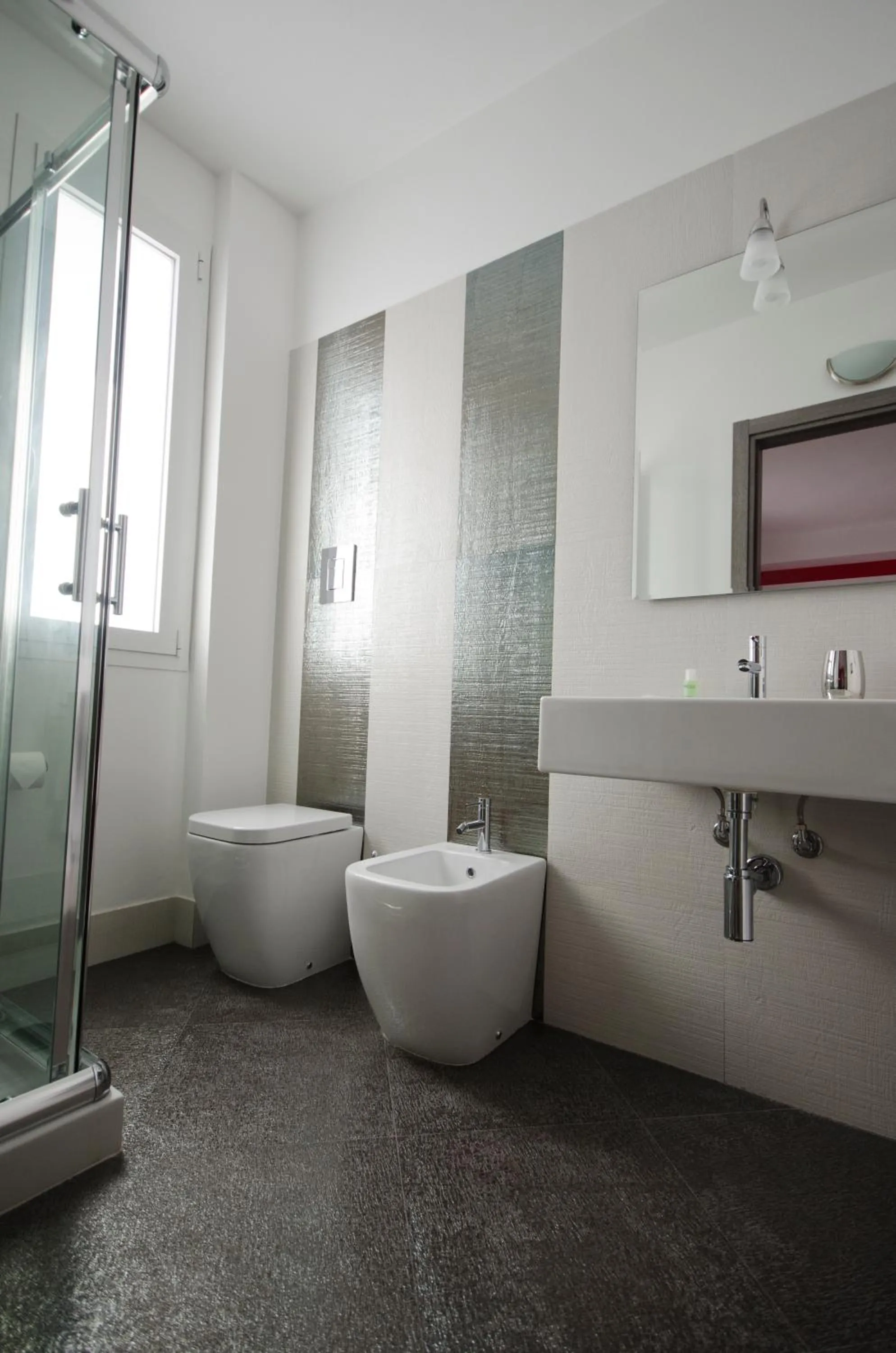 Bathroom in Hotel Rainbow Resort