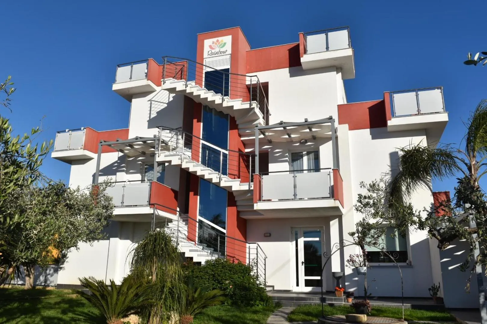 Property building in Hotel Rainbow Resort