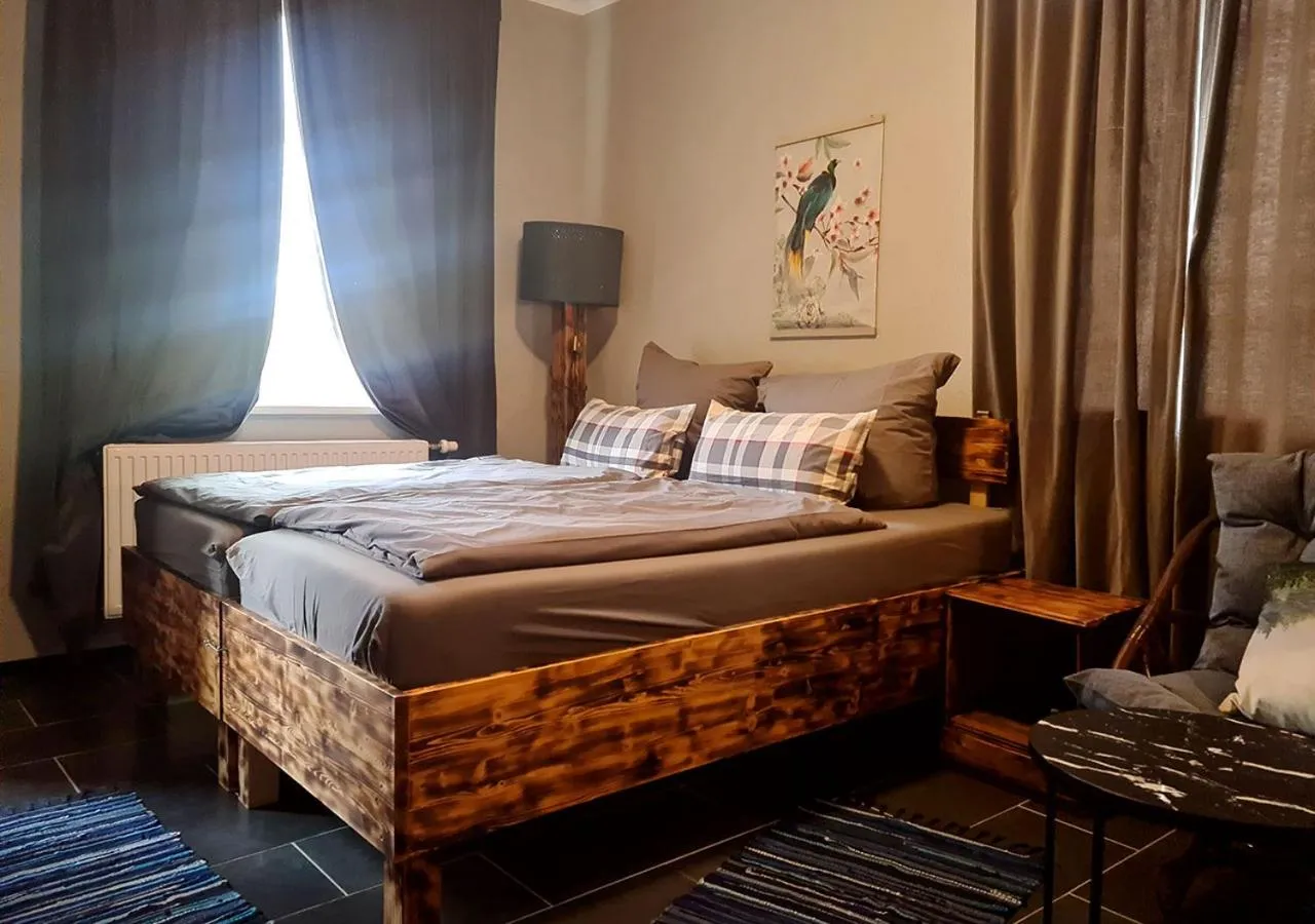 Bedroom, Bed in Hotel Geismarburg