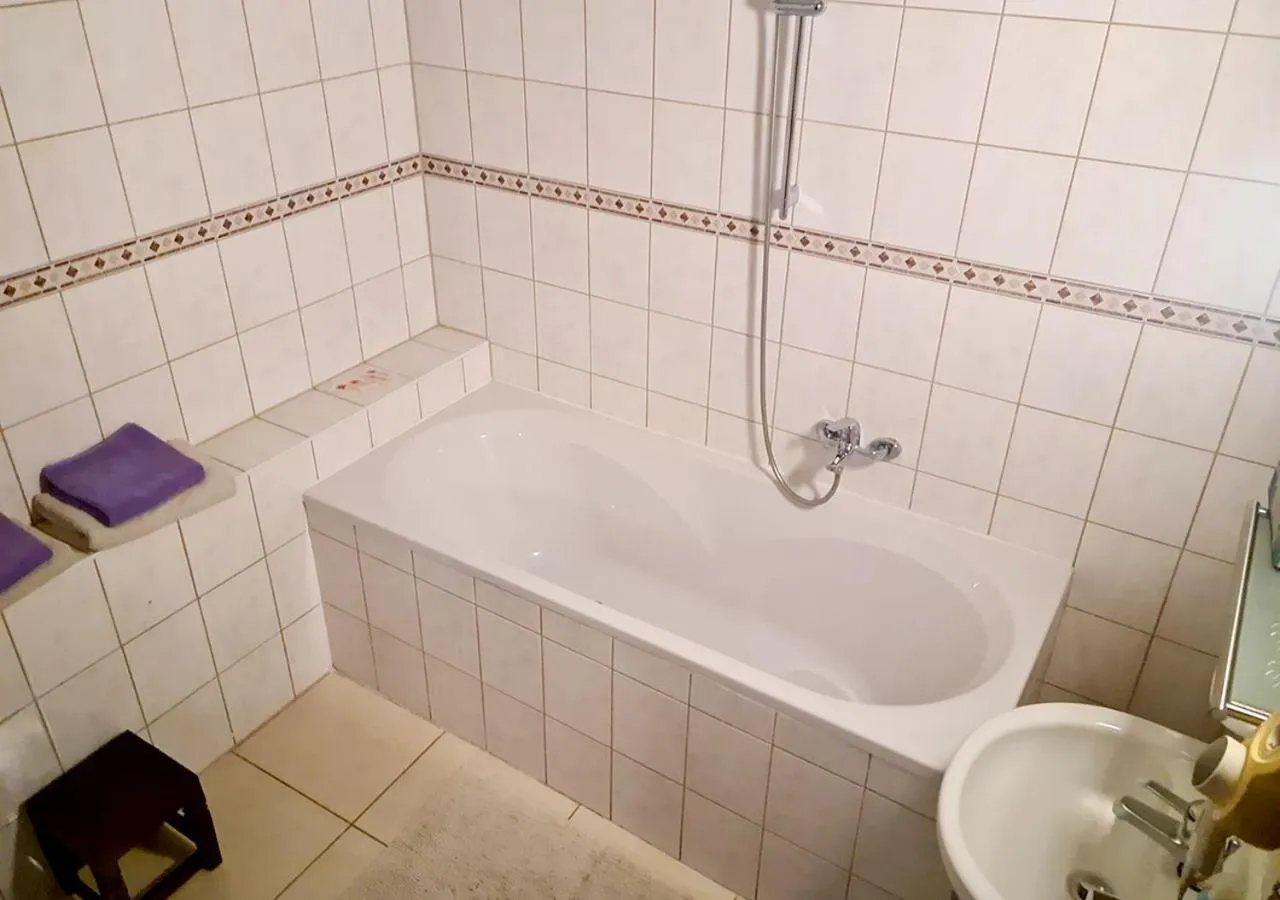 Bathroom in Hotel Geismarburg