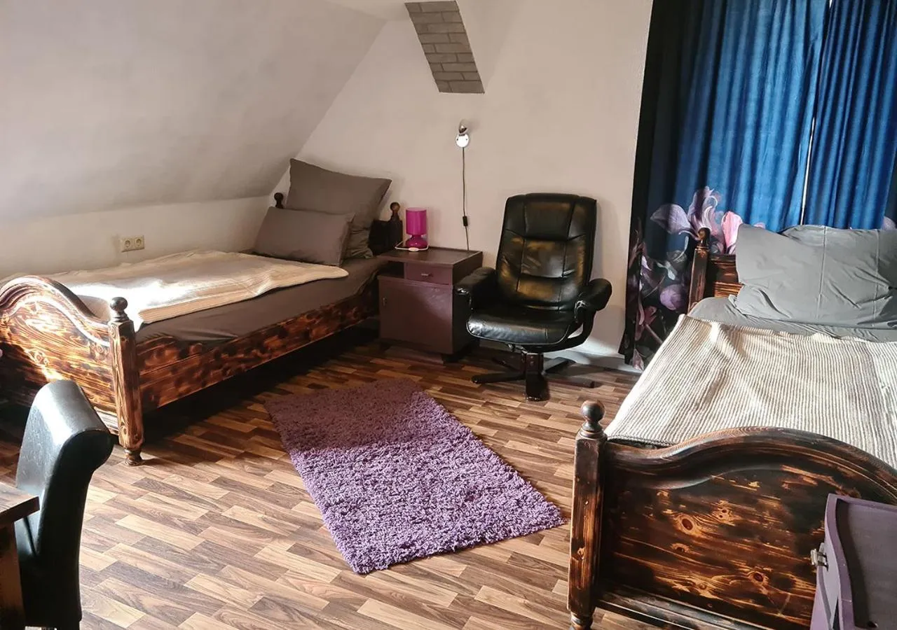 Bedroom, Bed in Hotel Geismarburg