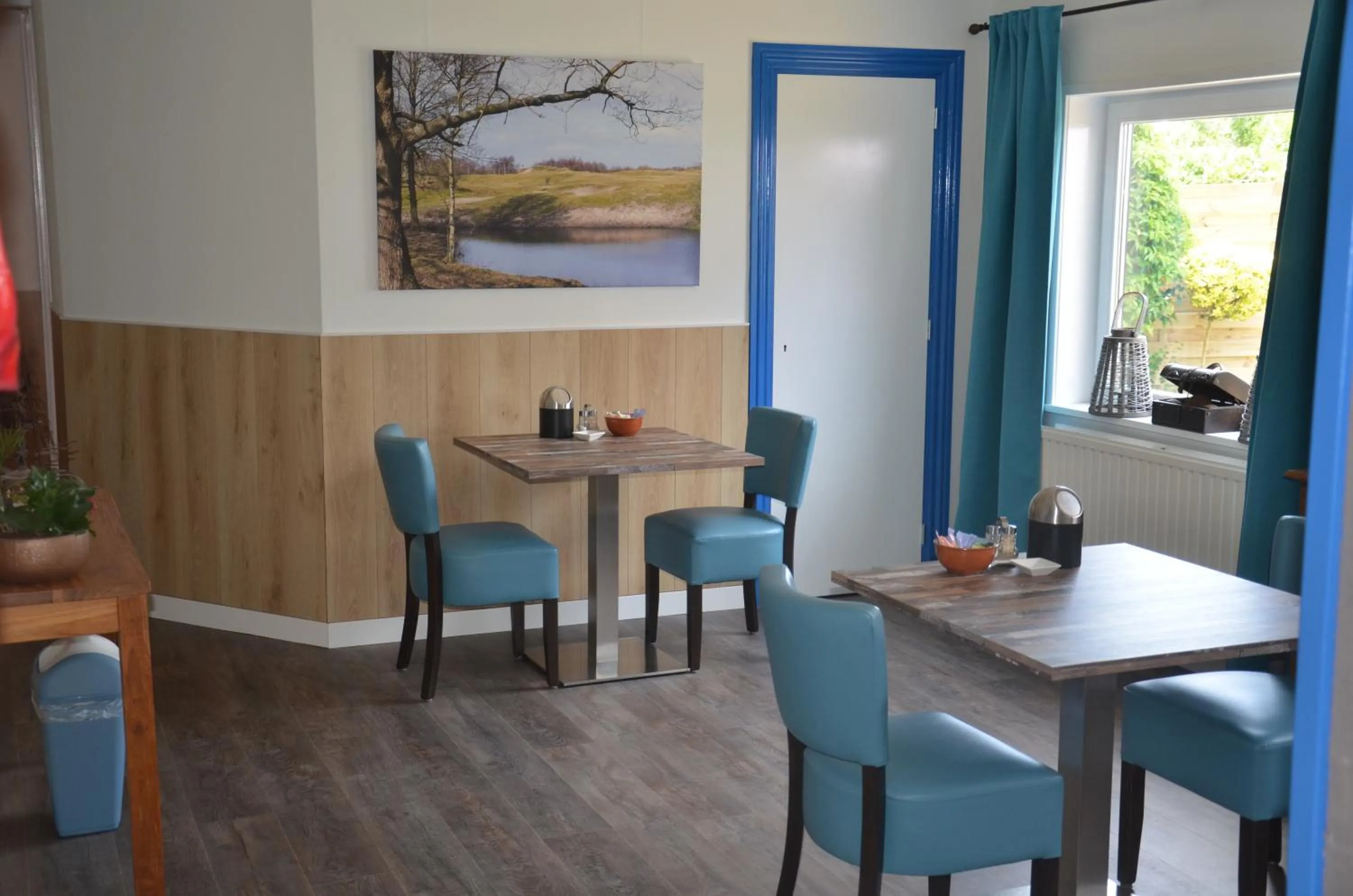 Dining area in B&B Onder de Molen