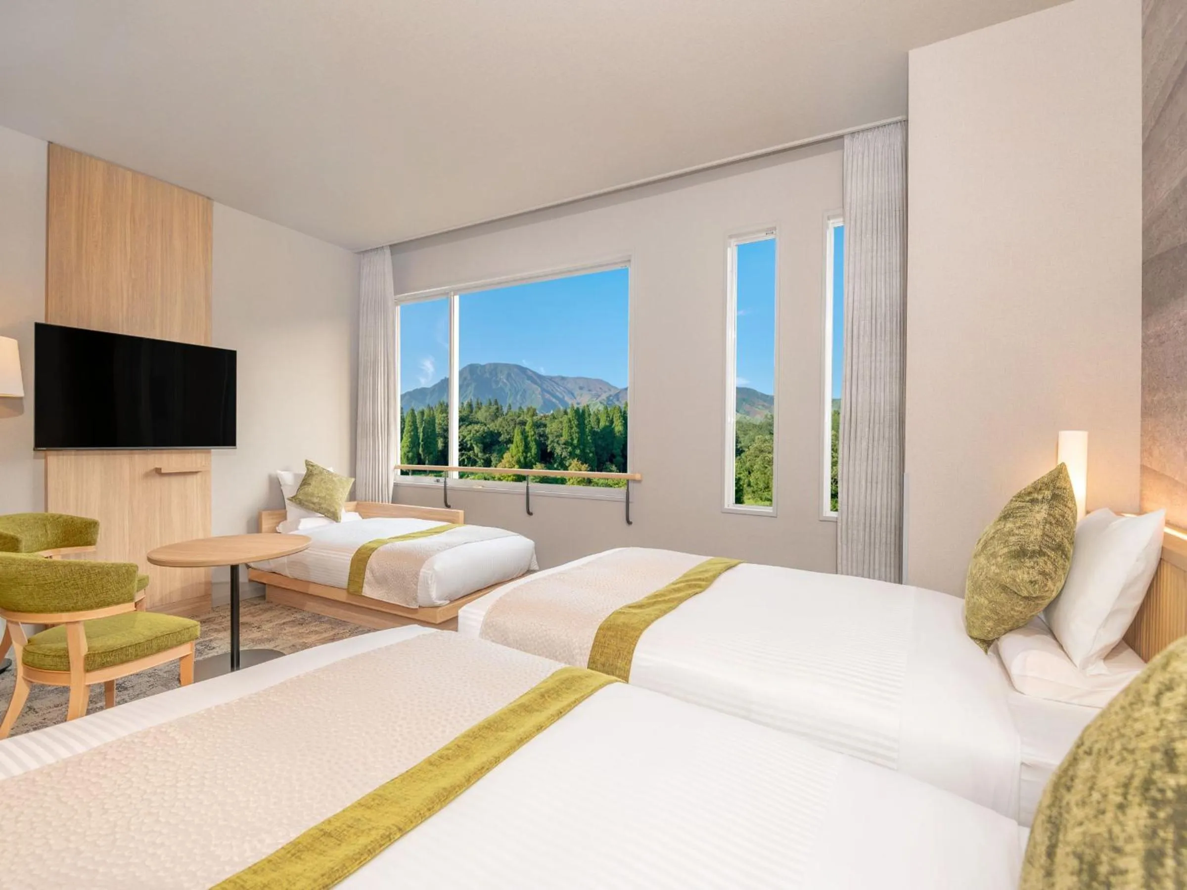 Photo of the whole room, Bed in KAMENOI HOTEL Aso