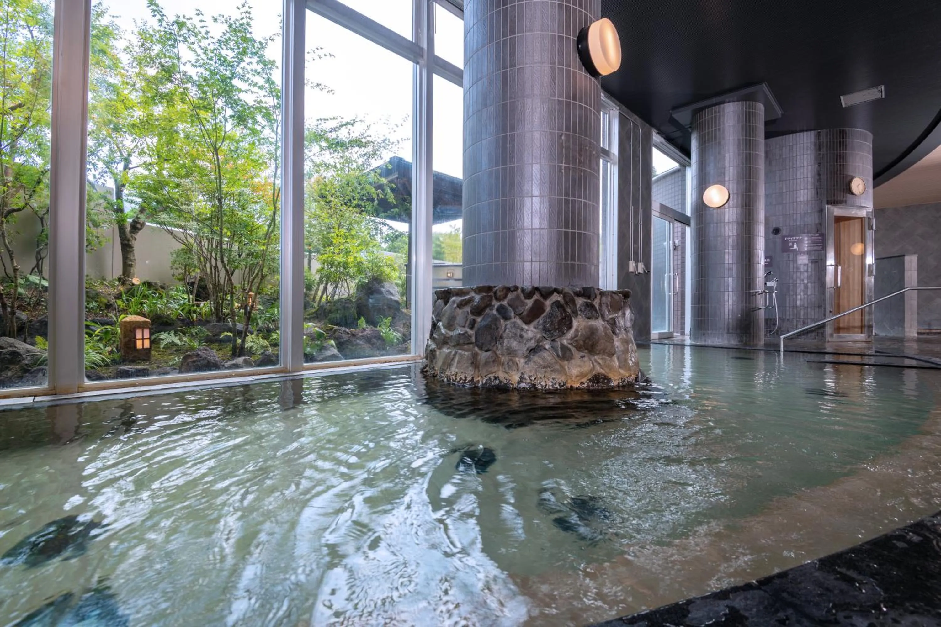 Hot Spring Bath in KAMENOI HOTEL Aso