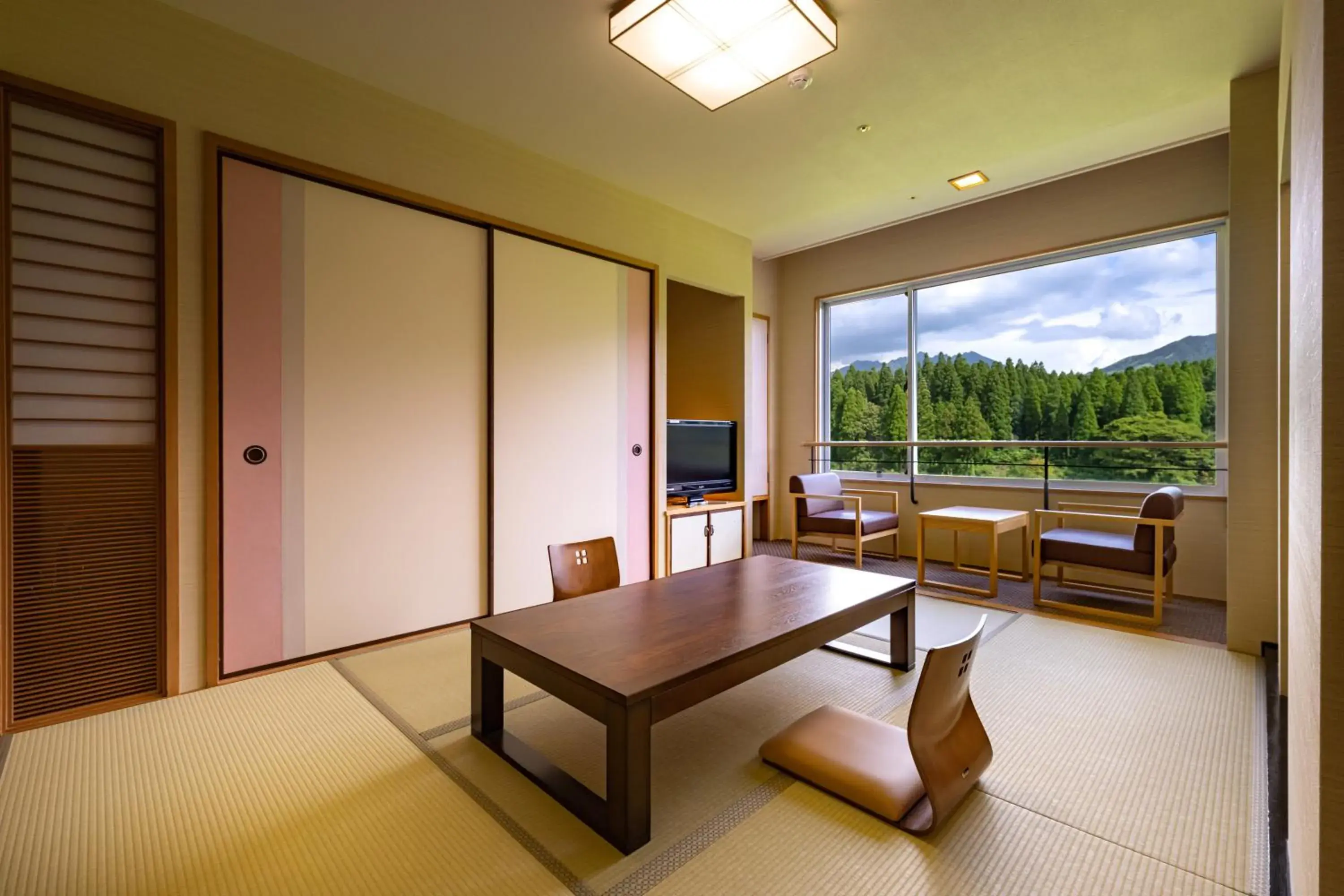 Japanese 6 Tatami without Private Bath (Max 3 Adults) in KAMENOI HOTEL Aso Japanese 6 Tatami without Private Bath (Max 3 Adults) in KAMENOI HOTEL Aso