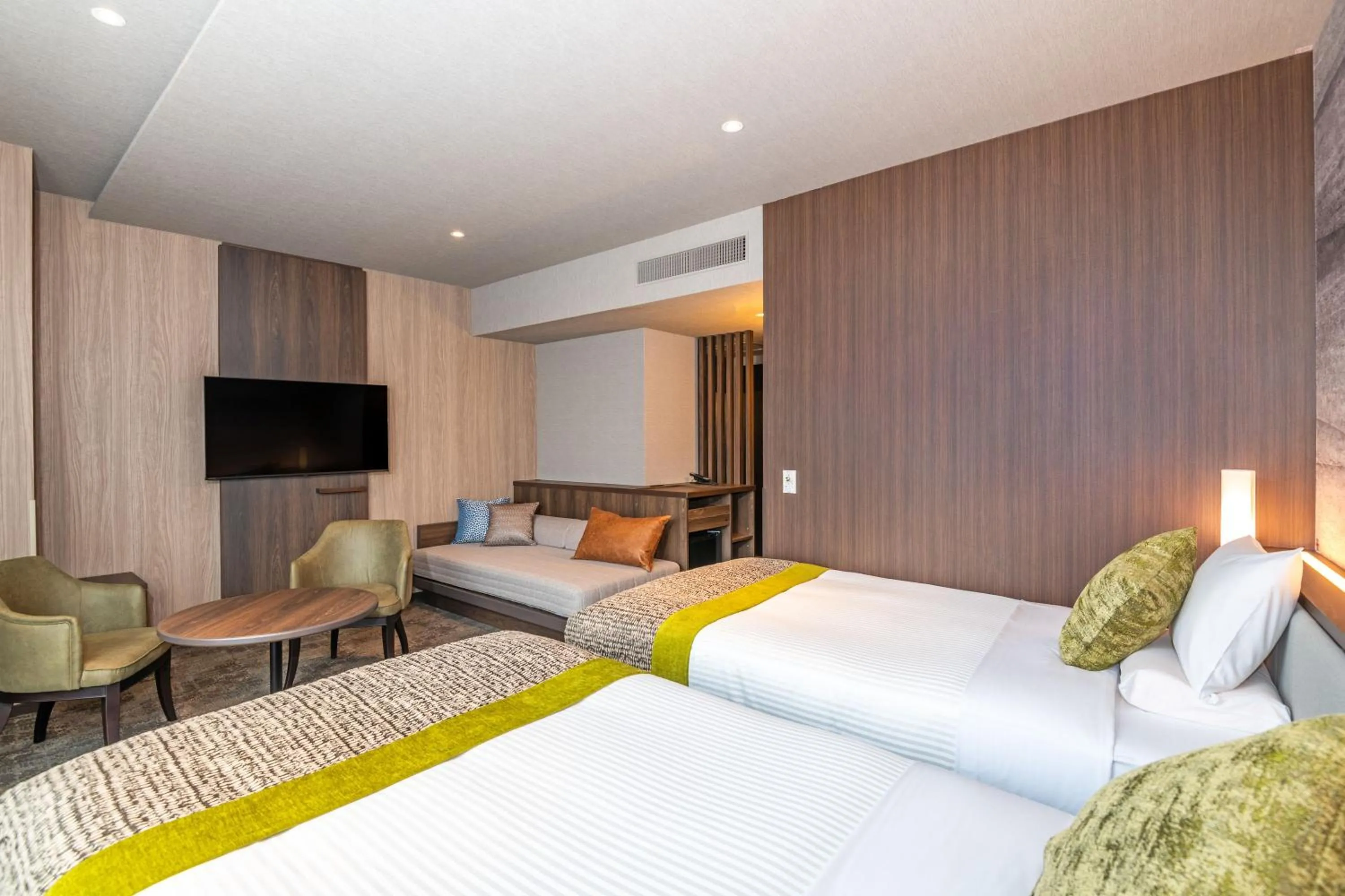 Photo of the whole room, Bed in KAMENOI HOTEL Aso